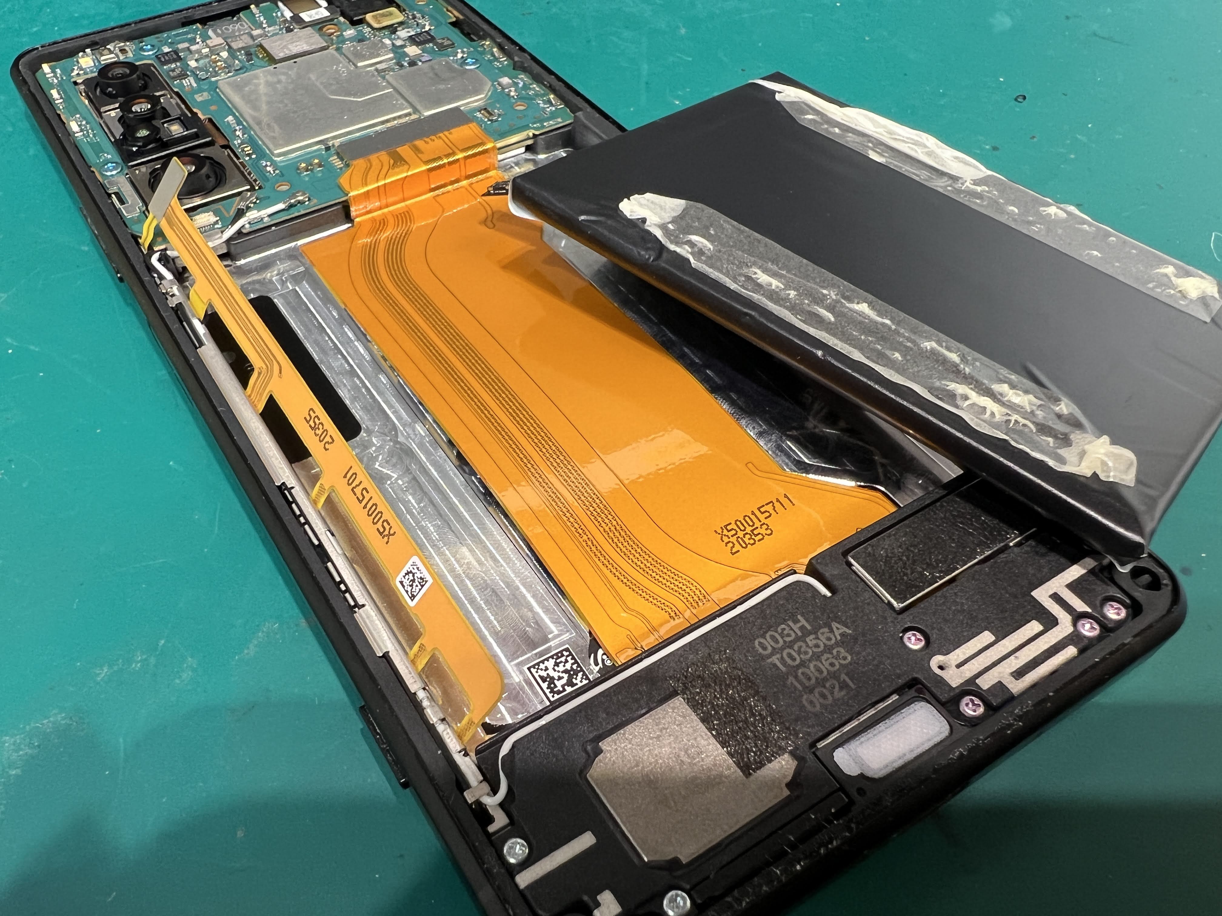 Xperia1Ⅱ 電池が半日しか持たない｜バッテリー交換修理で改善