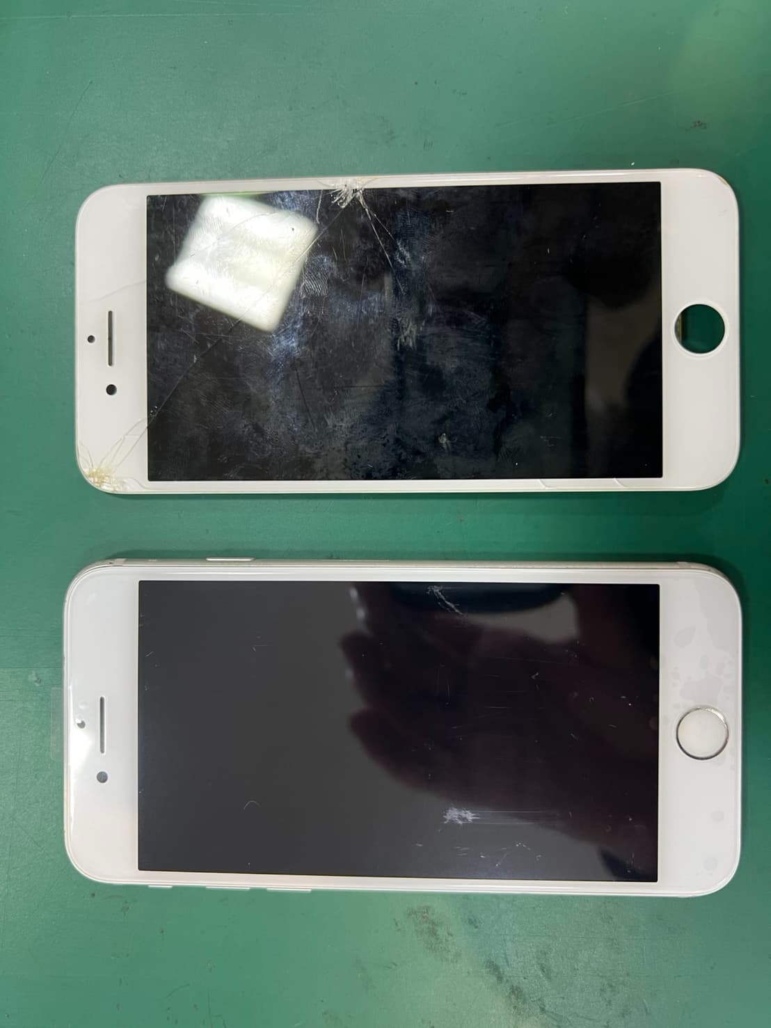 【iPhone8】の画面パネル交換の修理を承りました-スマホ修理工房和光市駅北口店-