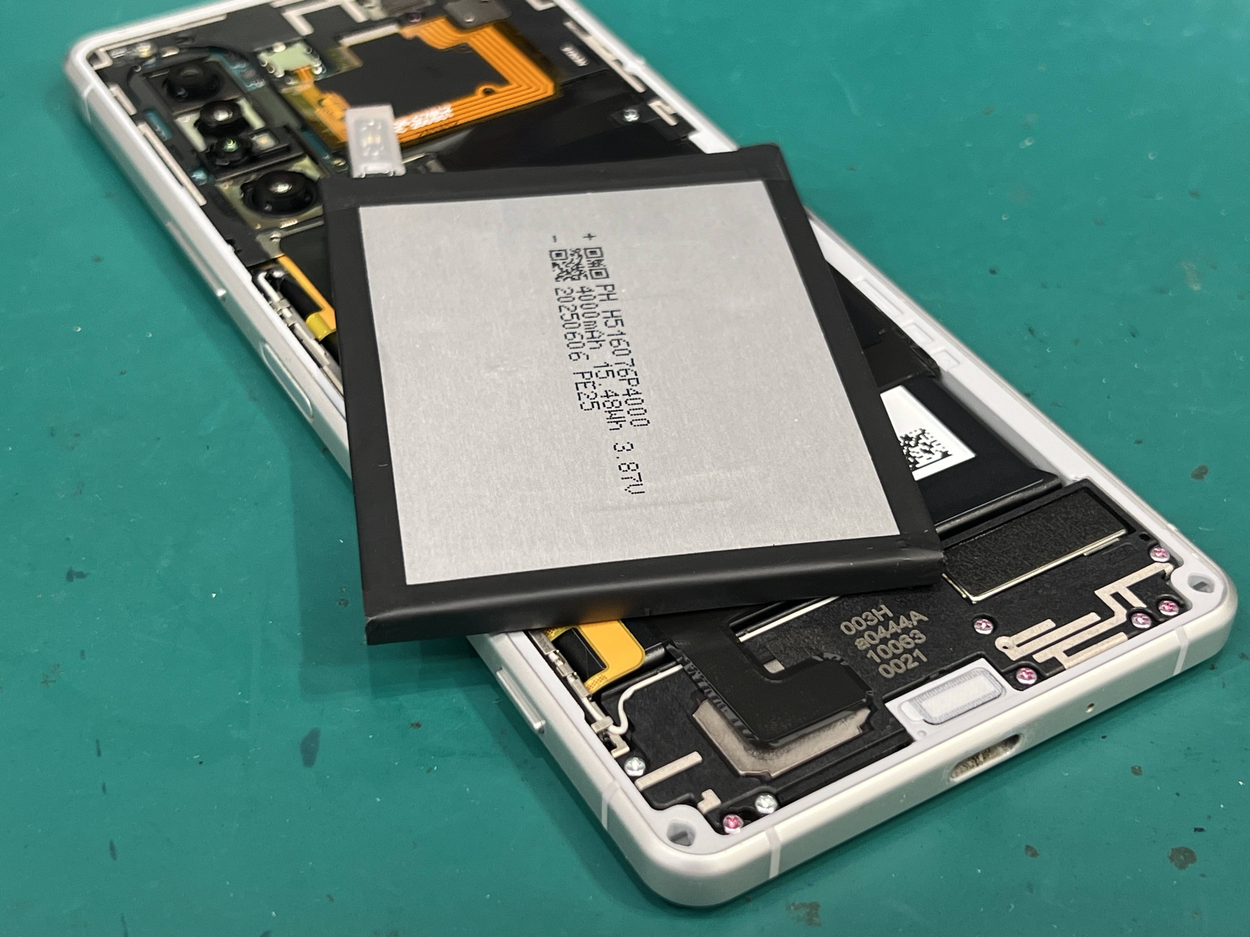 Xperia1Ⅱ（エクスペリア）バッテリー交換修理！90分で電池持ち改善！【スマホ修理工房ペリエ千葉店】