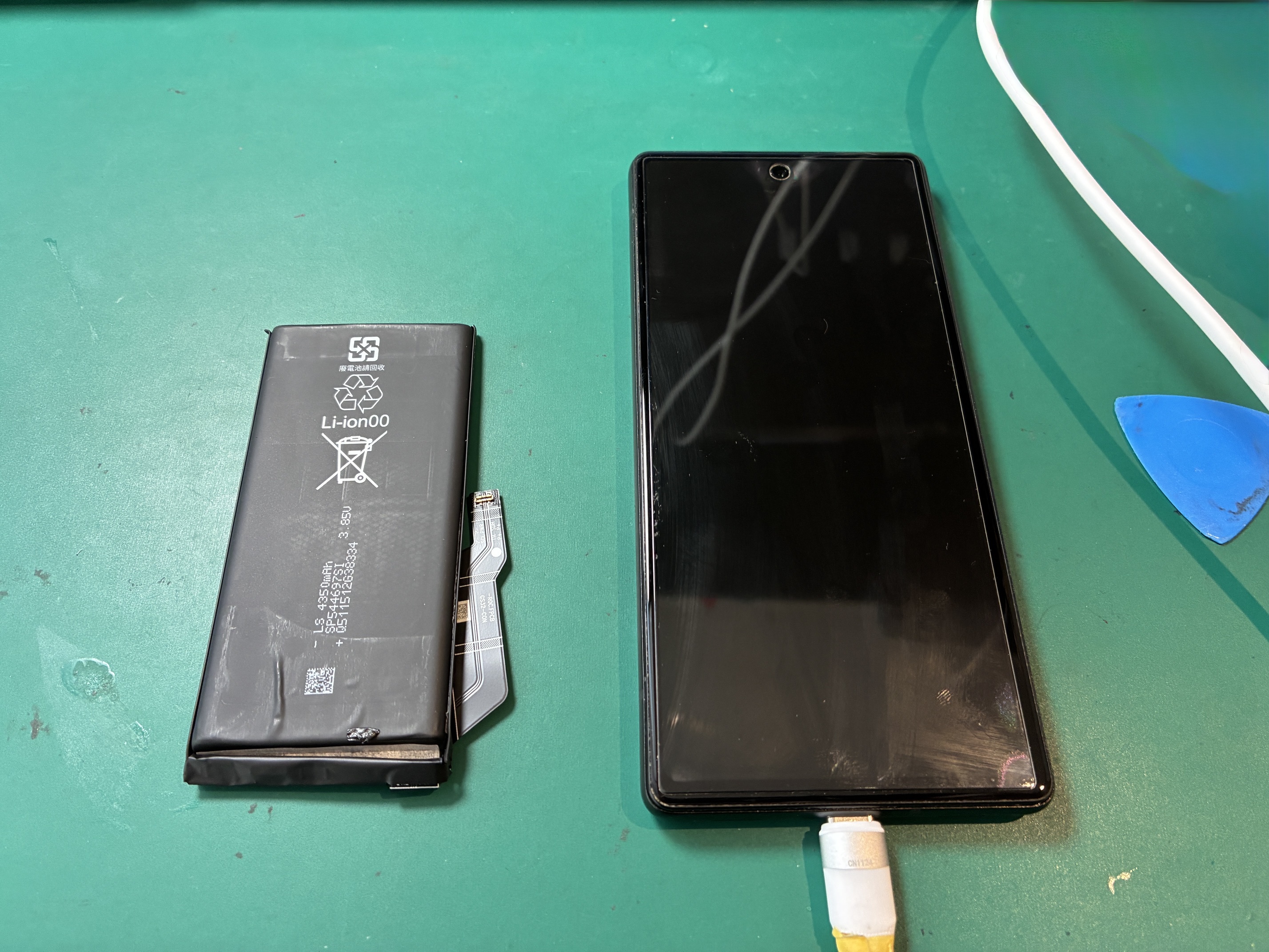 神戸市からお越しのお客様よりPixel6aのバッテリー交換をご依頼いただきました！