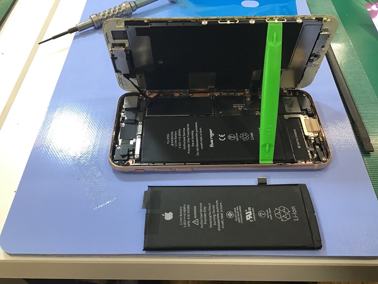 iPhone8のバッテリー交換ならデータそのまま修理可能なスマホ修理工房グランデュオ蒲田店へ！