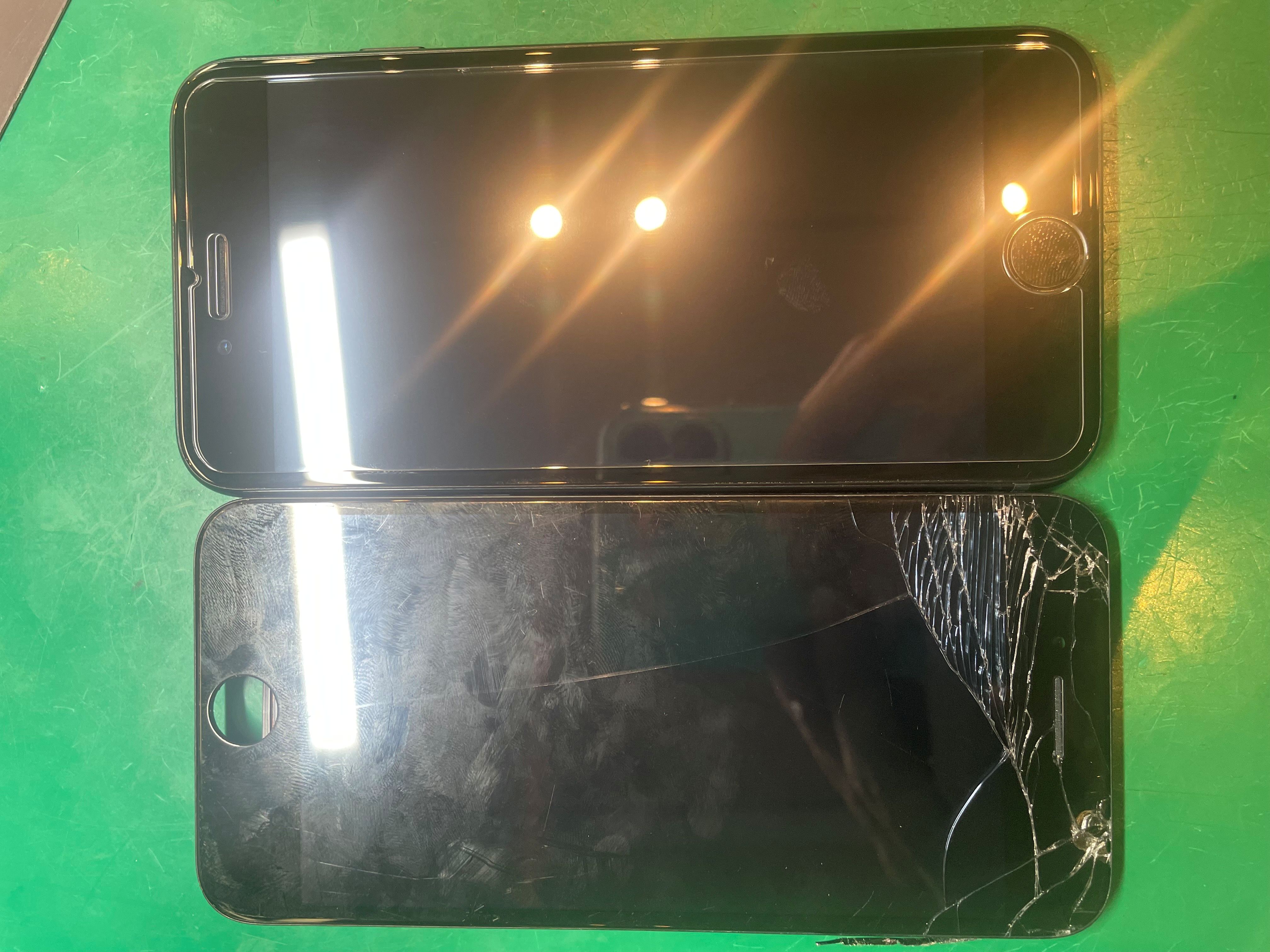 iPhoneSE2　画面修理を行いました！【スマホ修理工房三鷹店】