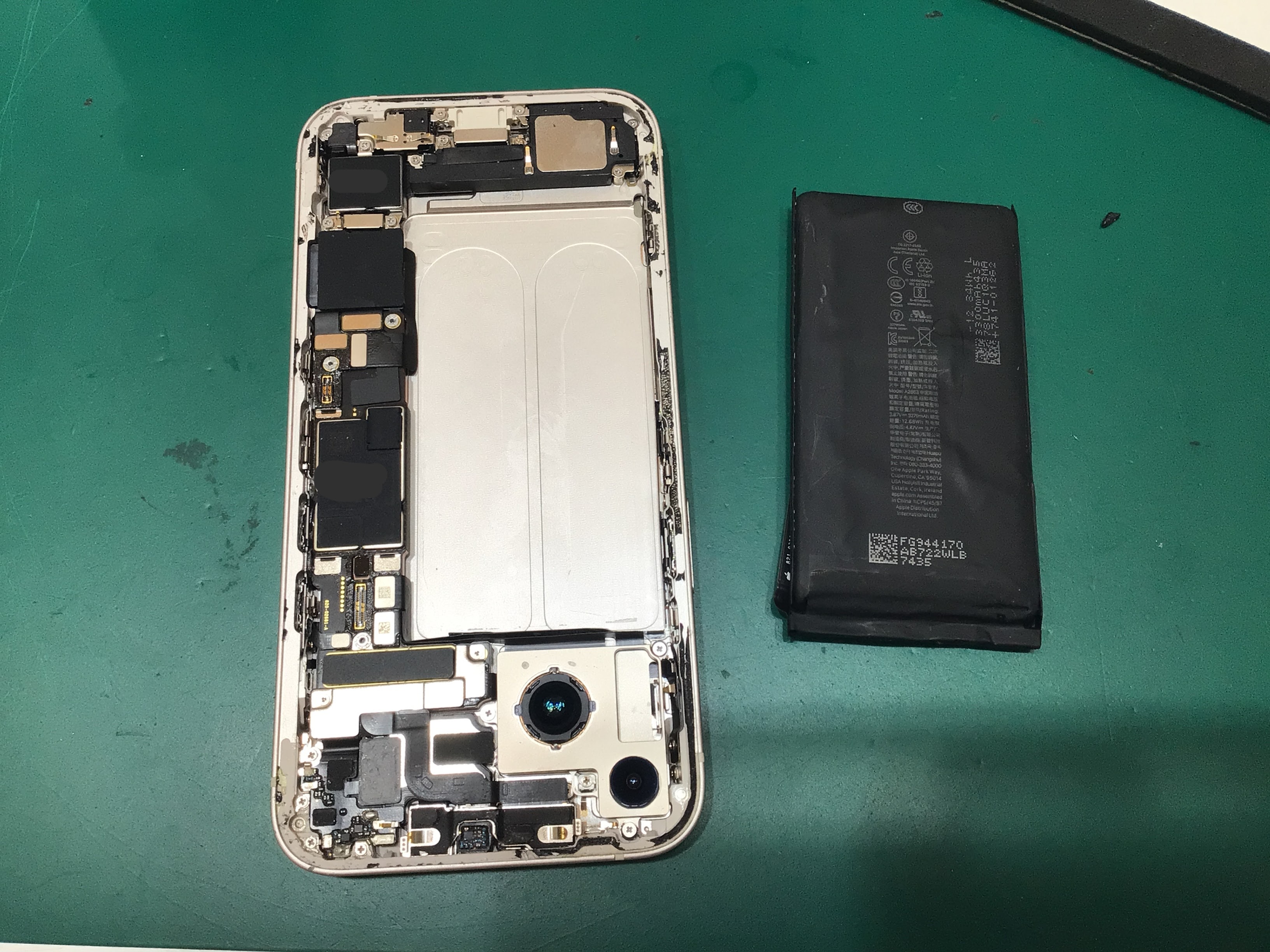 【スマホ修理工房イーアス高尾店】iPhone14のバッテリー交換（データそのまま！）｜電池がすぐ減る症状を最短90分で改善