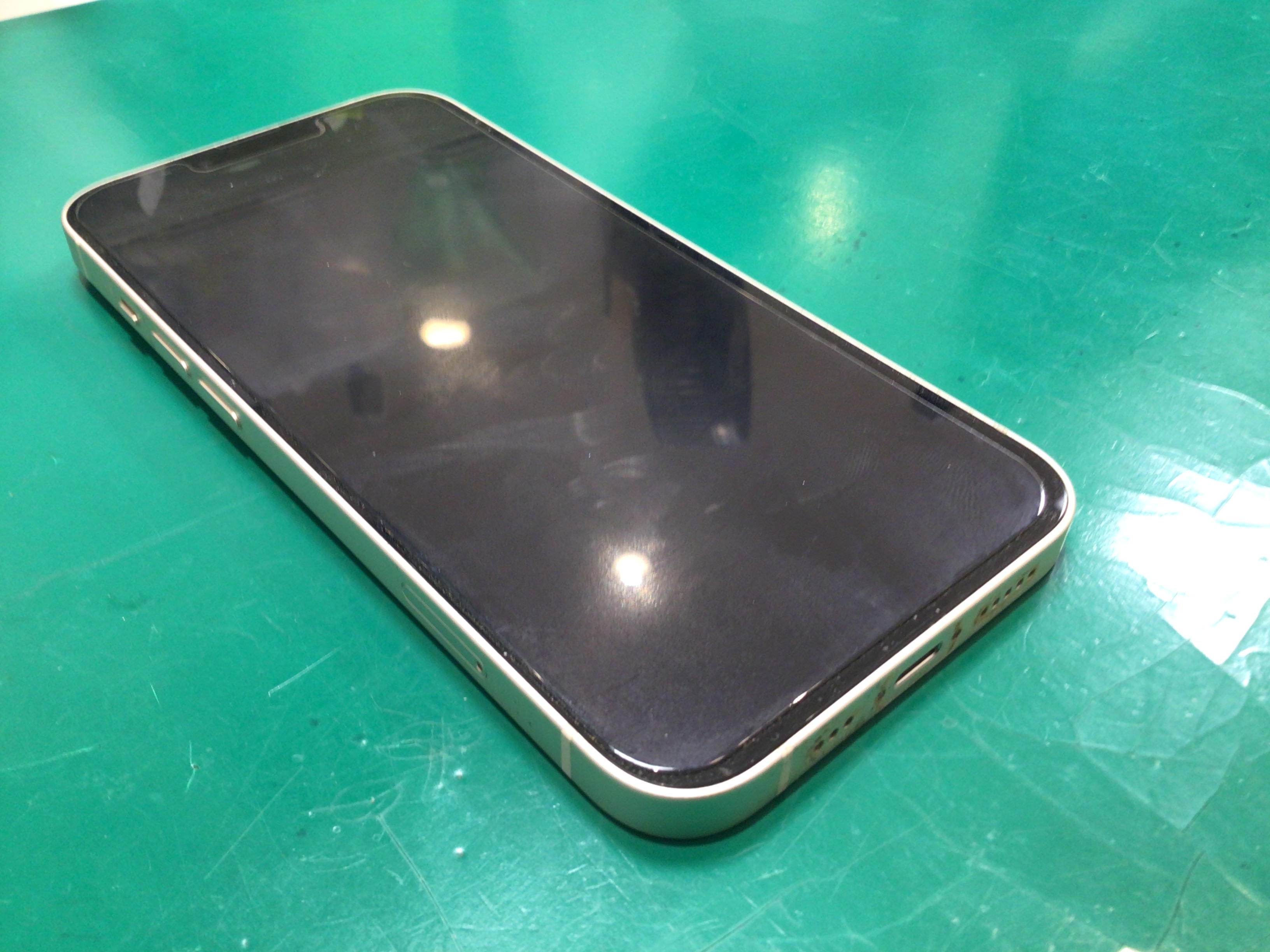 iPhone13のバッテリー交換ならデータそのまま、修理可能なスマホ修理工房町田モディ店へ！！！