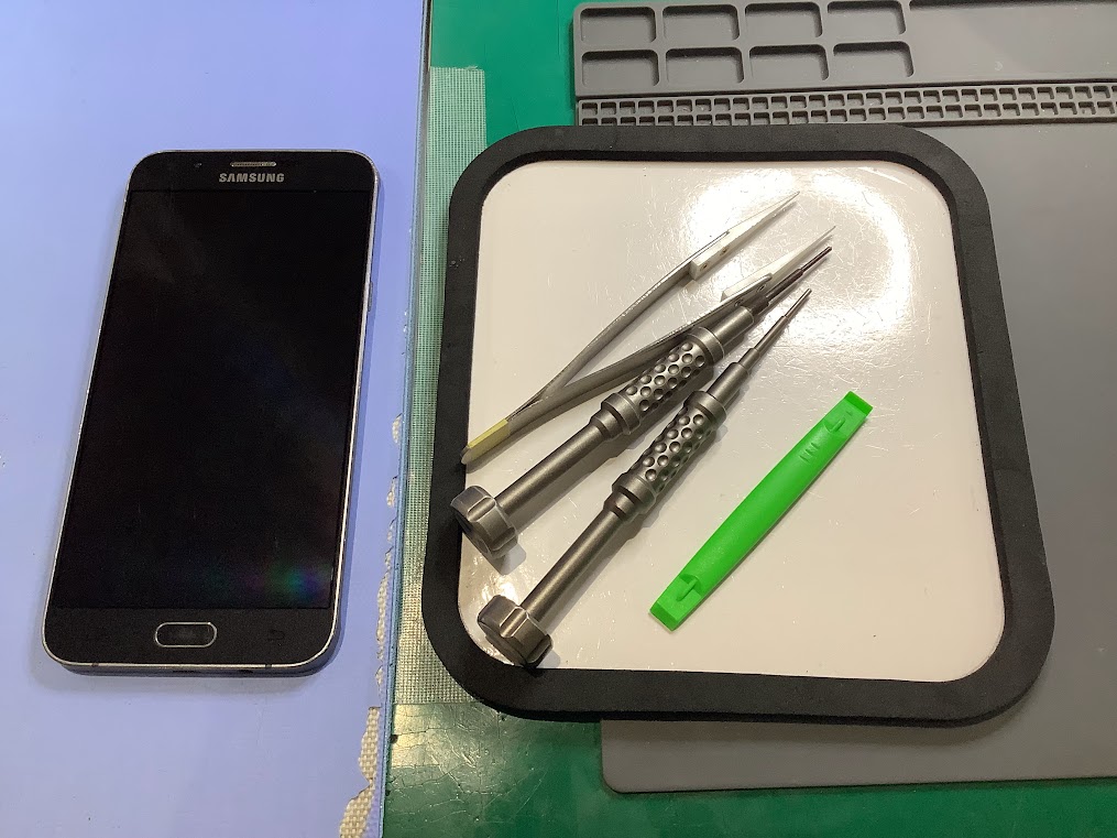 GalaxyA8の画面交換ならデータをそのまま・最短即日修理のスマホ修理工房秋津店へ