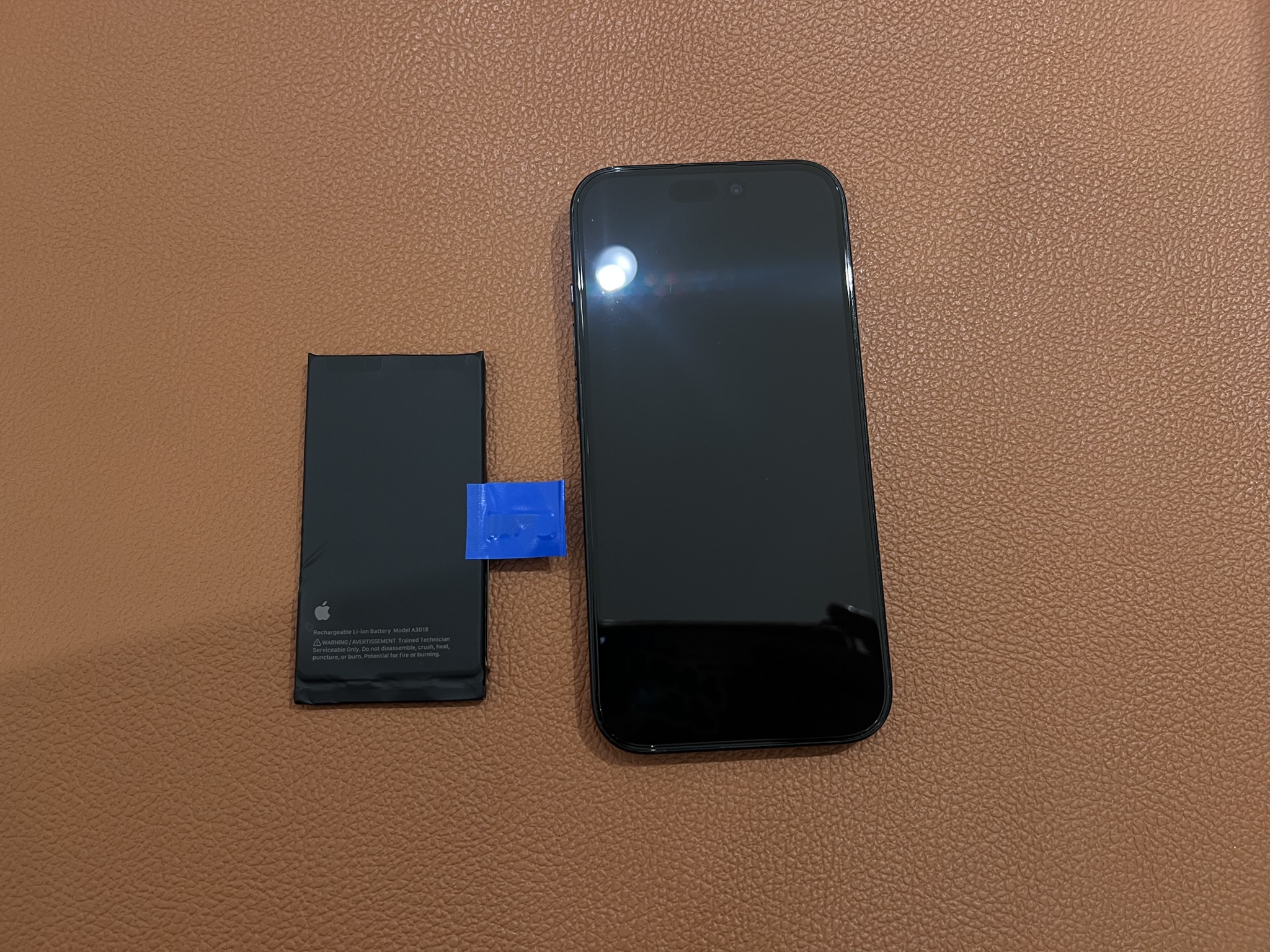 バッテリーの減りが早いiPhone15（アイフォン）のバッテリー交換承りました！！