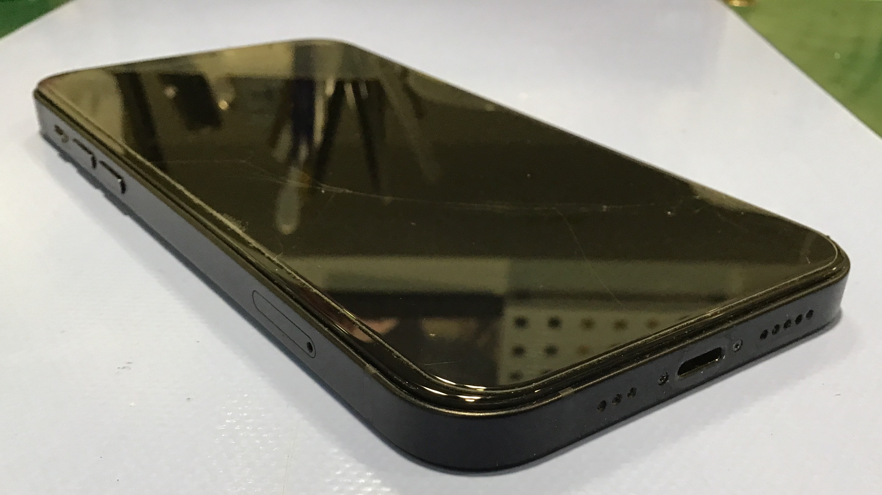 【iPhone12】画面交換をさせていただきました｜スマホ修理工房 秋津店