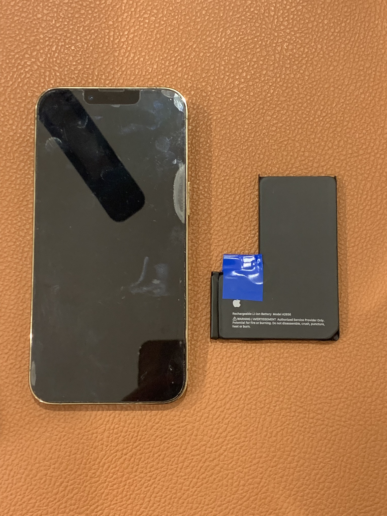 バッテリーの減りが早いiPhone13Pro（アイフォン）のバッテリー交換承りました！！