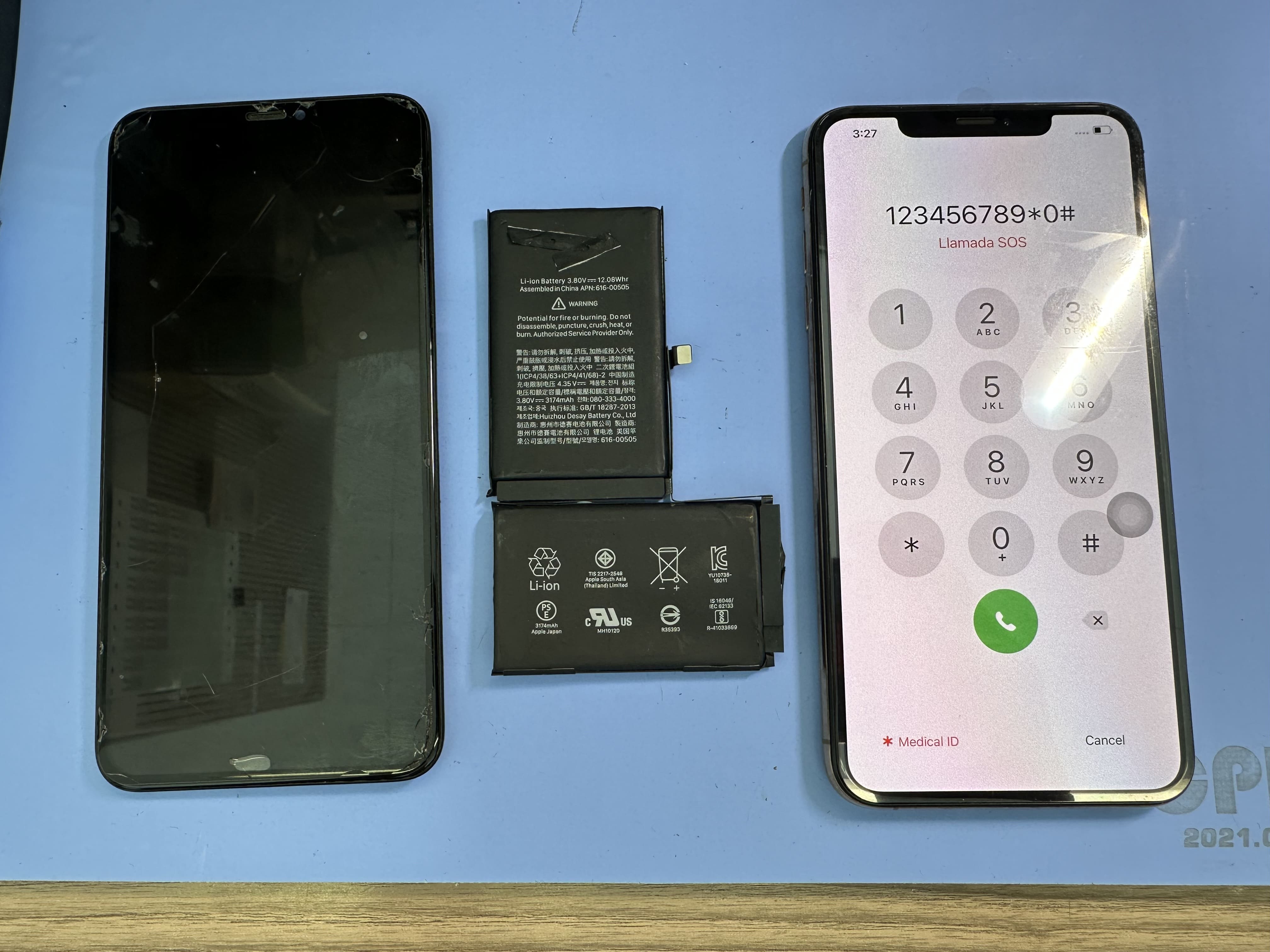 【iPhone XS Max】画面割れとバッテリー交換併せて承っております！【スマホ修理工房カインズ前橋吉岡店】