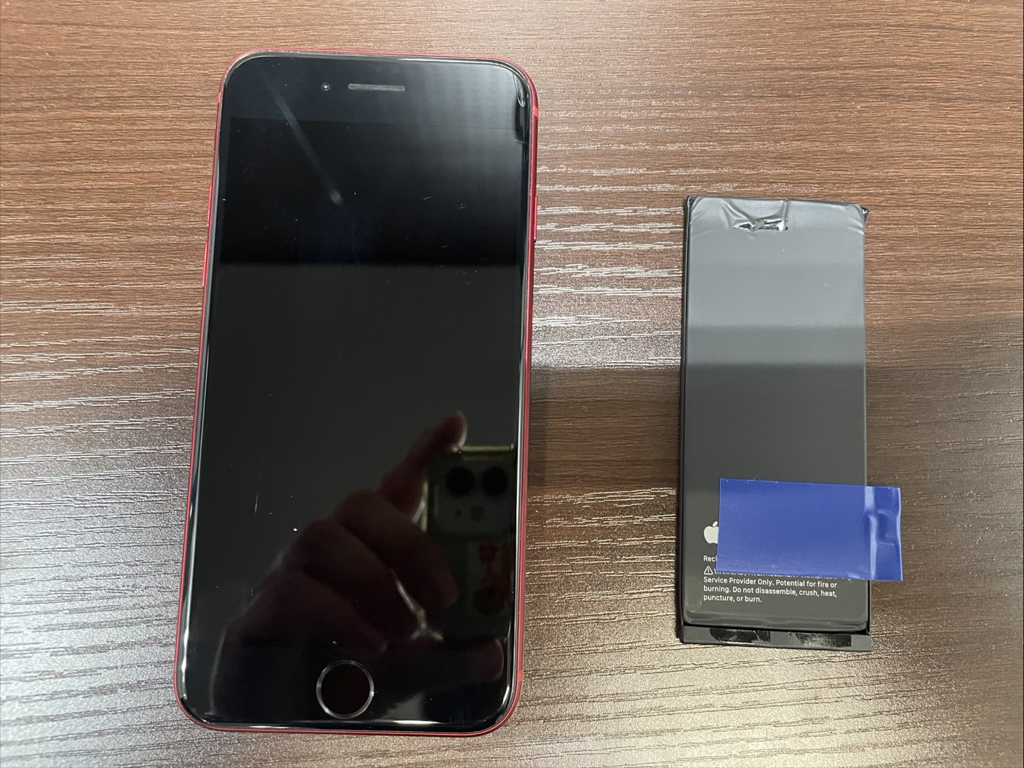 充電の減りが早い…　iPhone SE3バッテリー交換！【スマホ修理工房京王アートマン店】