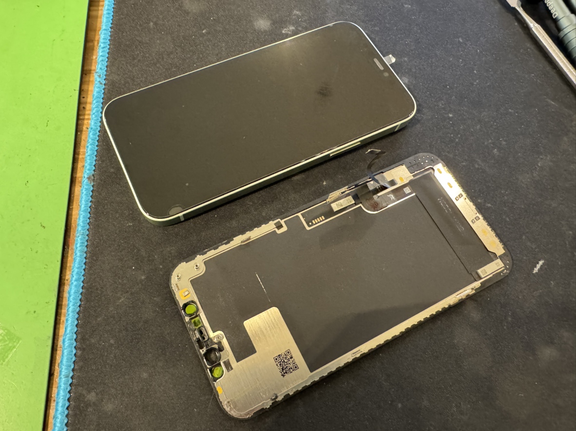 iPhone12画面割れなら即日修理！