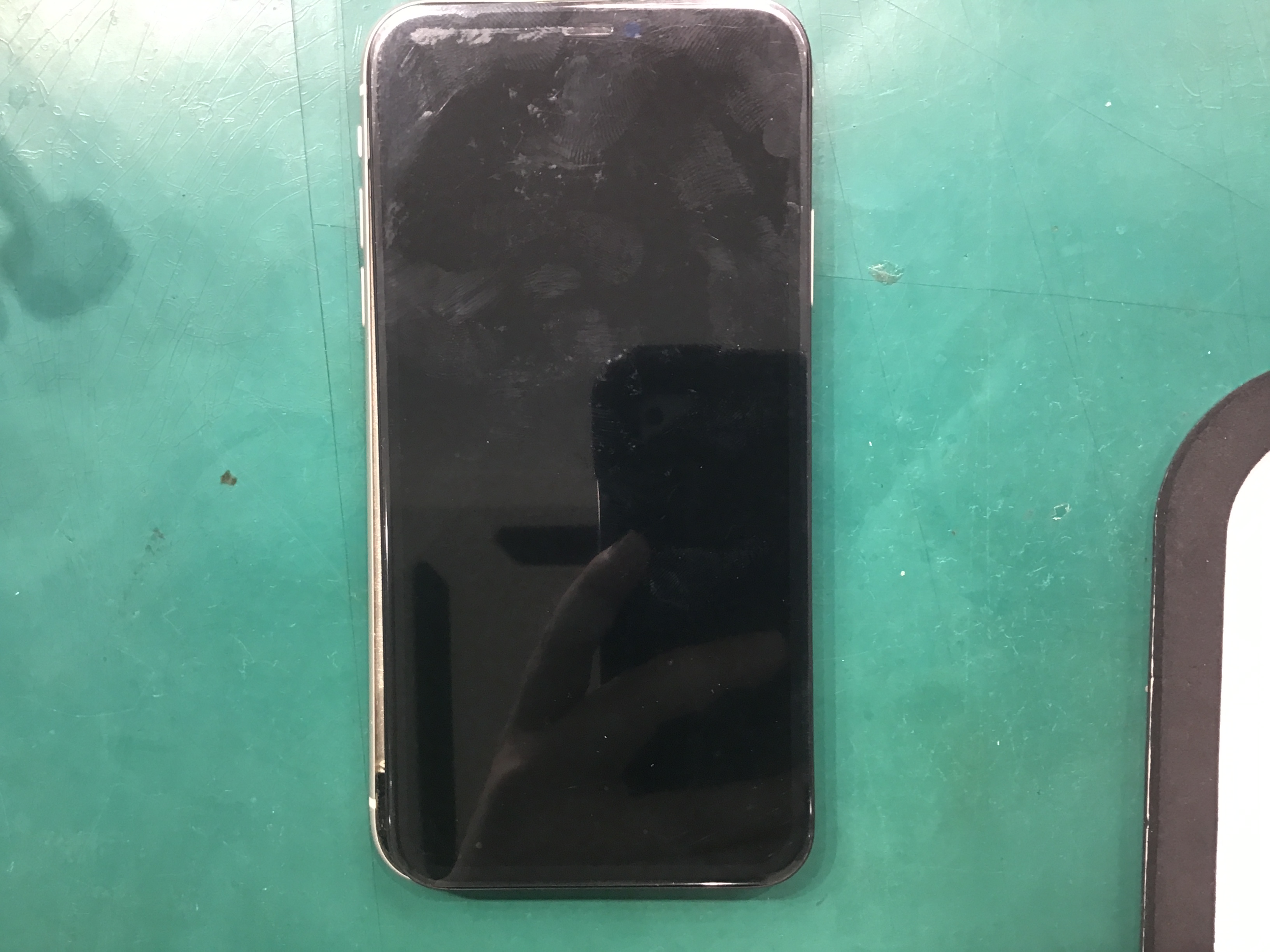 iPhone11の修理はデータそのまま・最短即日修理のスマホ修理工房海老名ビナウォーク店にご相談ください！！