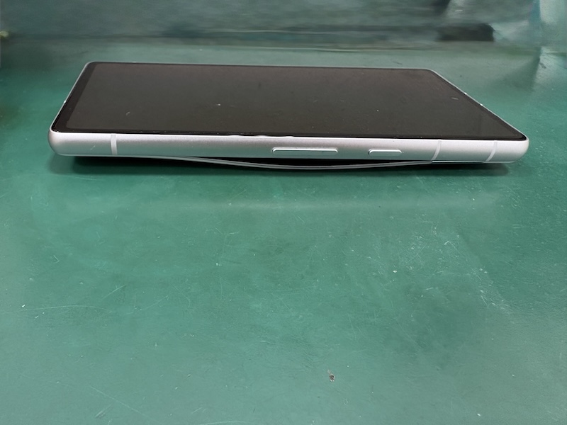 Google pixel7a 操作しずらいなって思ったら膨張してた！！