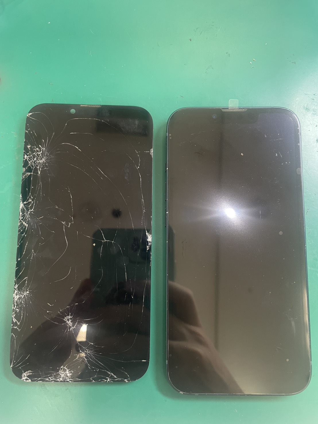 iPhone13画面交換を行わせて頂きました！【スマホ修理工房三鷹店】