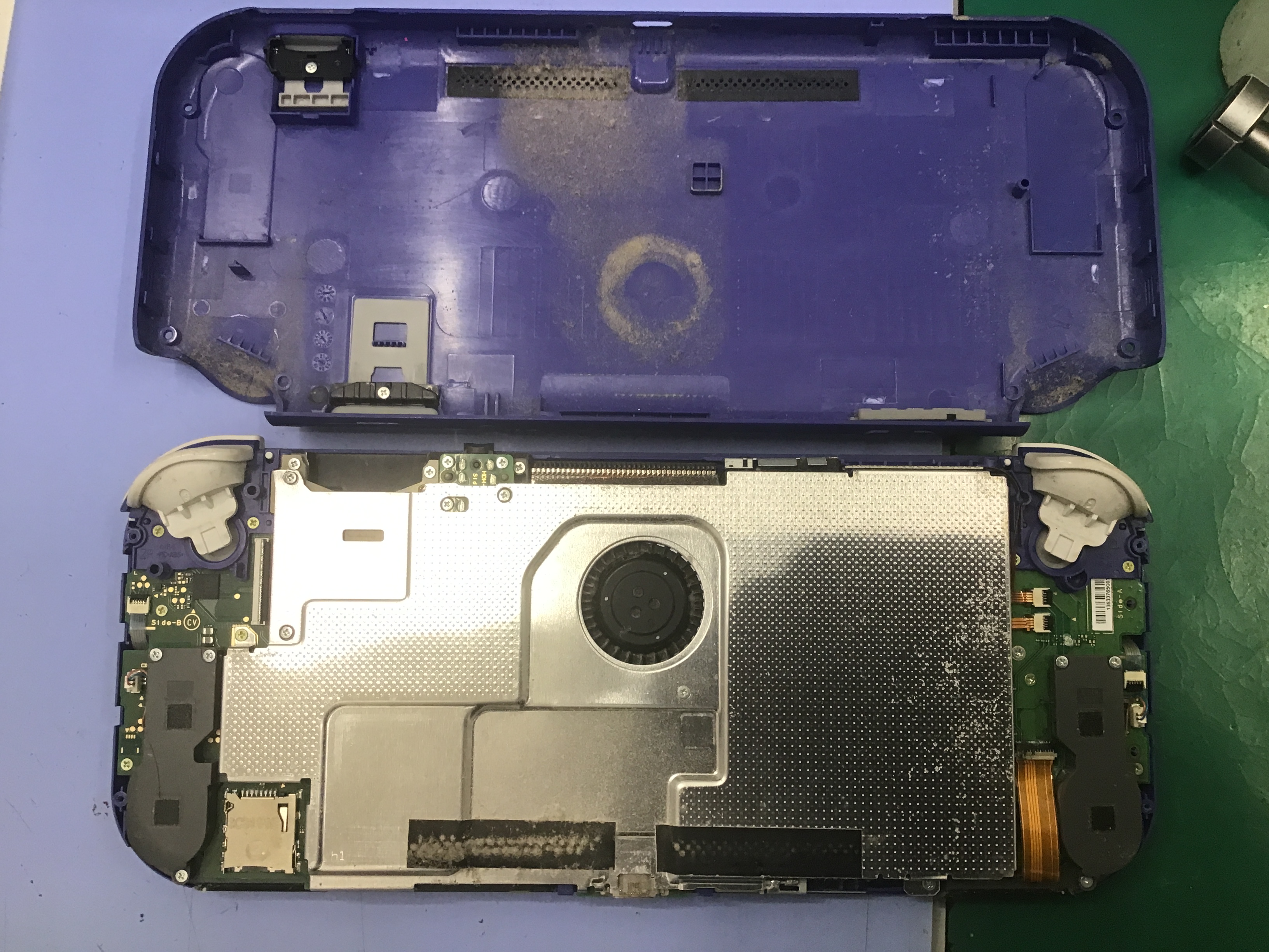 【Switchバッテリー交換】外出先ですぐ電池が切れるお悩みを解決！最短60分スピード修理