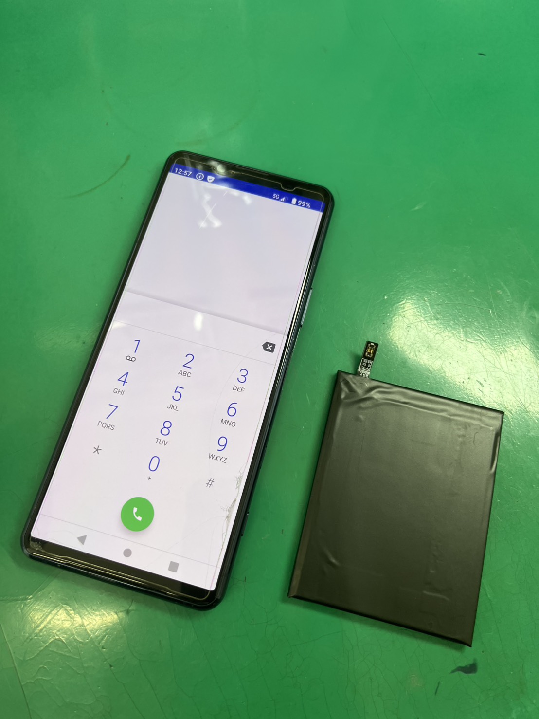 Xperiaもお任せください！Xperia5Ⅱ(エクスペリア)バッテリー交換【スマホ修理工房大井町店】