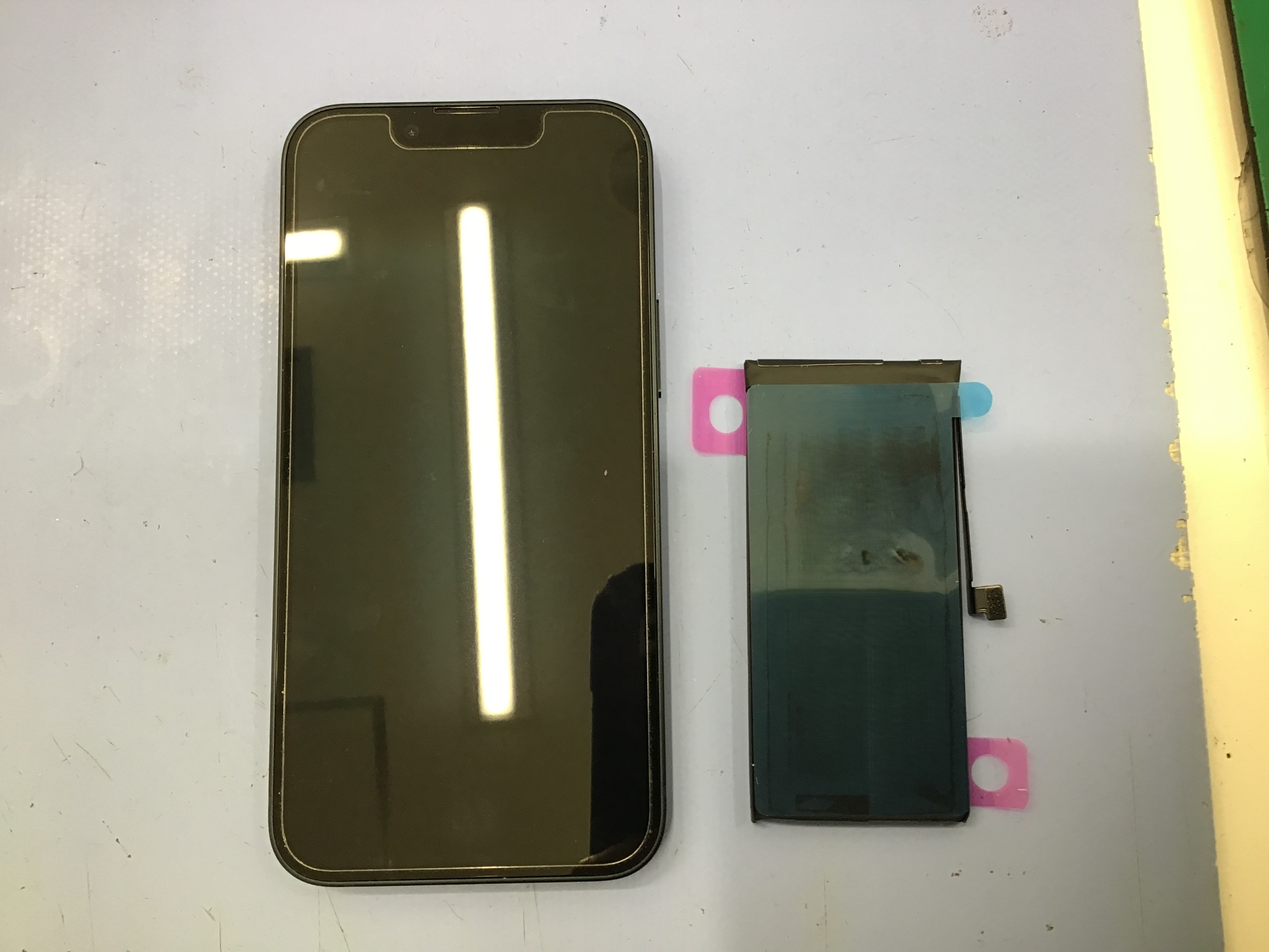 iPhone13miniのバッテリー修理を行いました