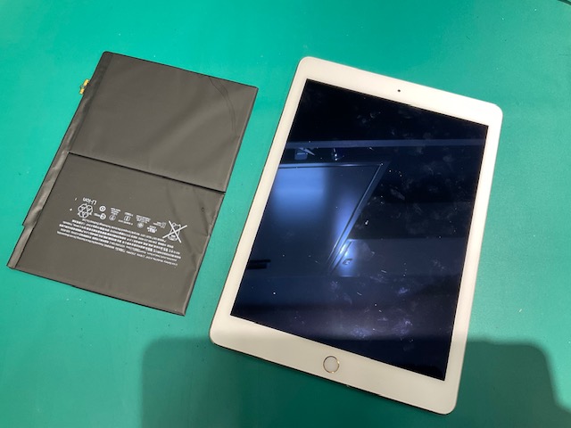 狭山市、川越市、入間市で iPadAir2 の修理ならスマホ修理工房新狭山店まで！