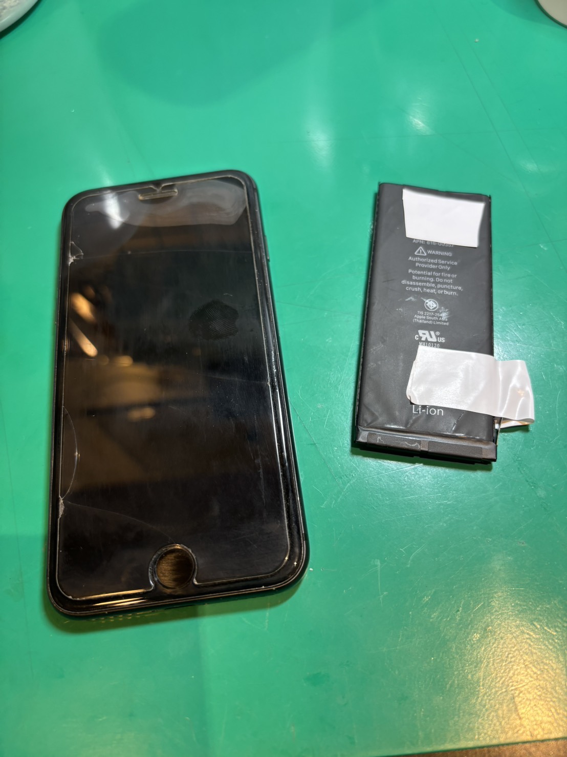 iPhone 8のバッテリー交換を承りました！【スマホ修理工房 調布パルコ店】