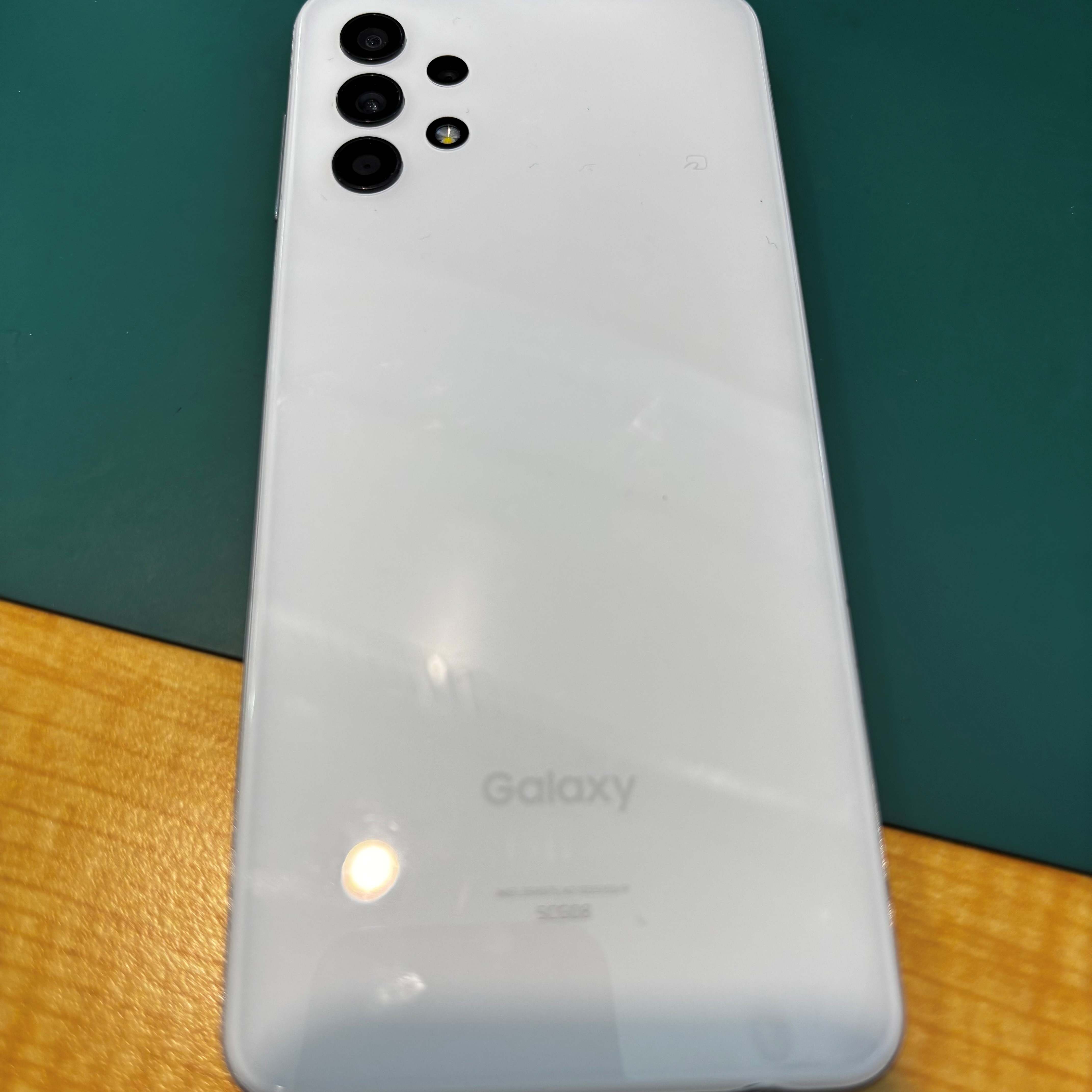 Galaxy A32 の背面交換なら、「スマホ修理工房　札幌清田東光ストア真栄店」までご相談ください📱✨