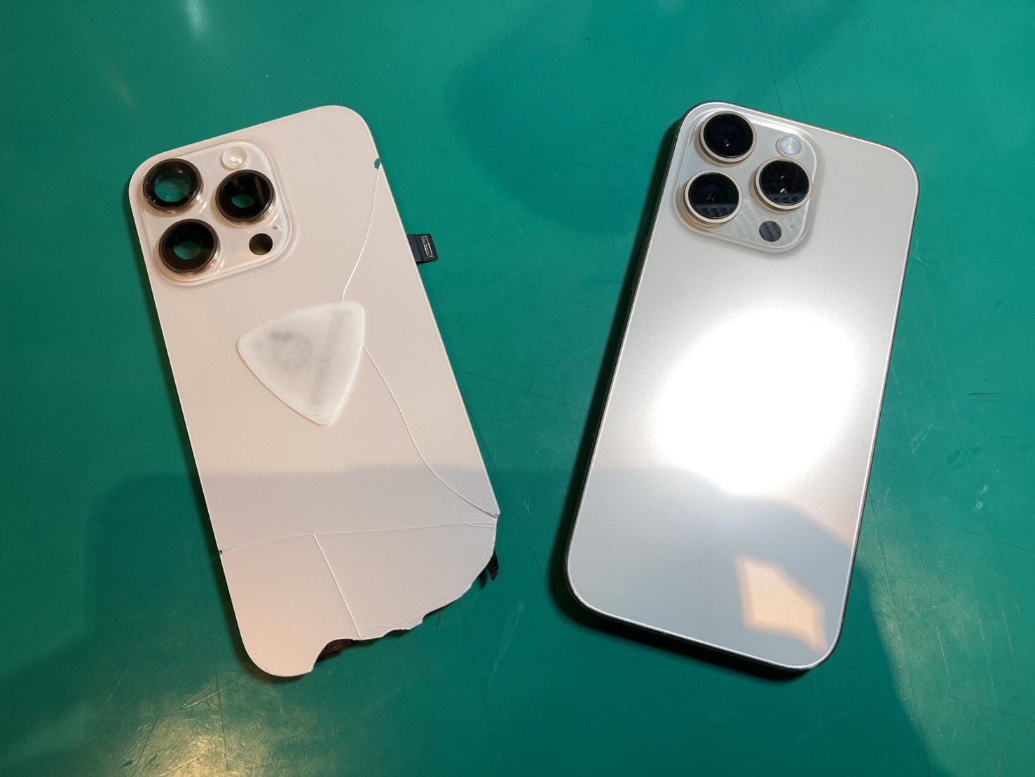 iPhone16Pro（アイフォーン16プロ）背面割れによるバックガラス交換【登戸・向ケ丘遊園店】