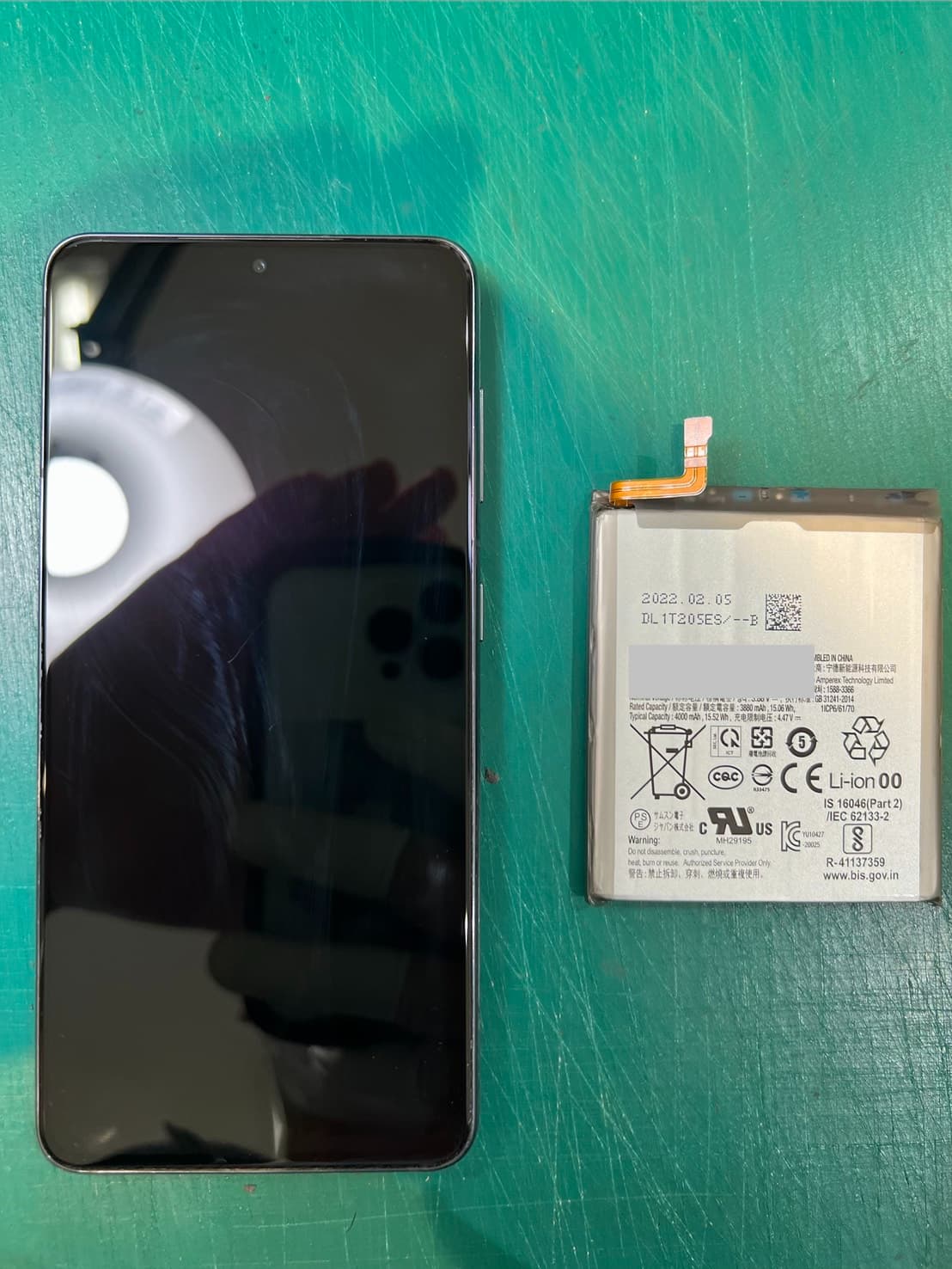 【Galaxy S21 5G】のバッテリー交換の修理を承りました-スマホ修理工房和光市駅北口店-
