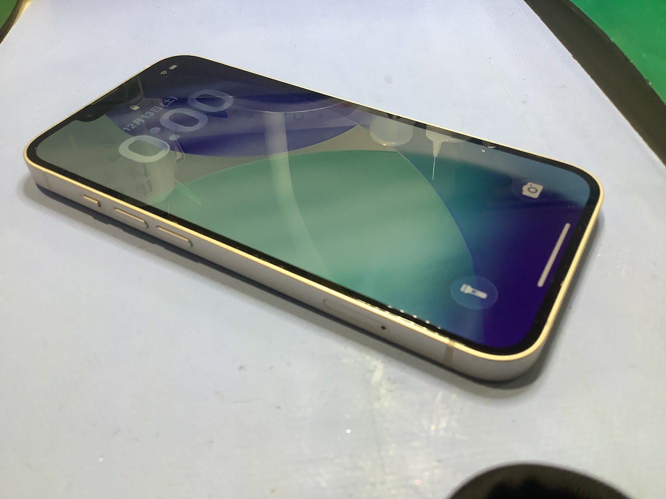 iPhone13の画面交換ならデータをそのまま・最短即日修理のスマホ修理工房ラザウォーク甲斐双葉店へ