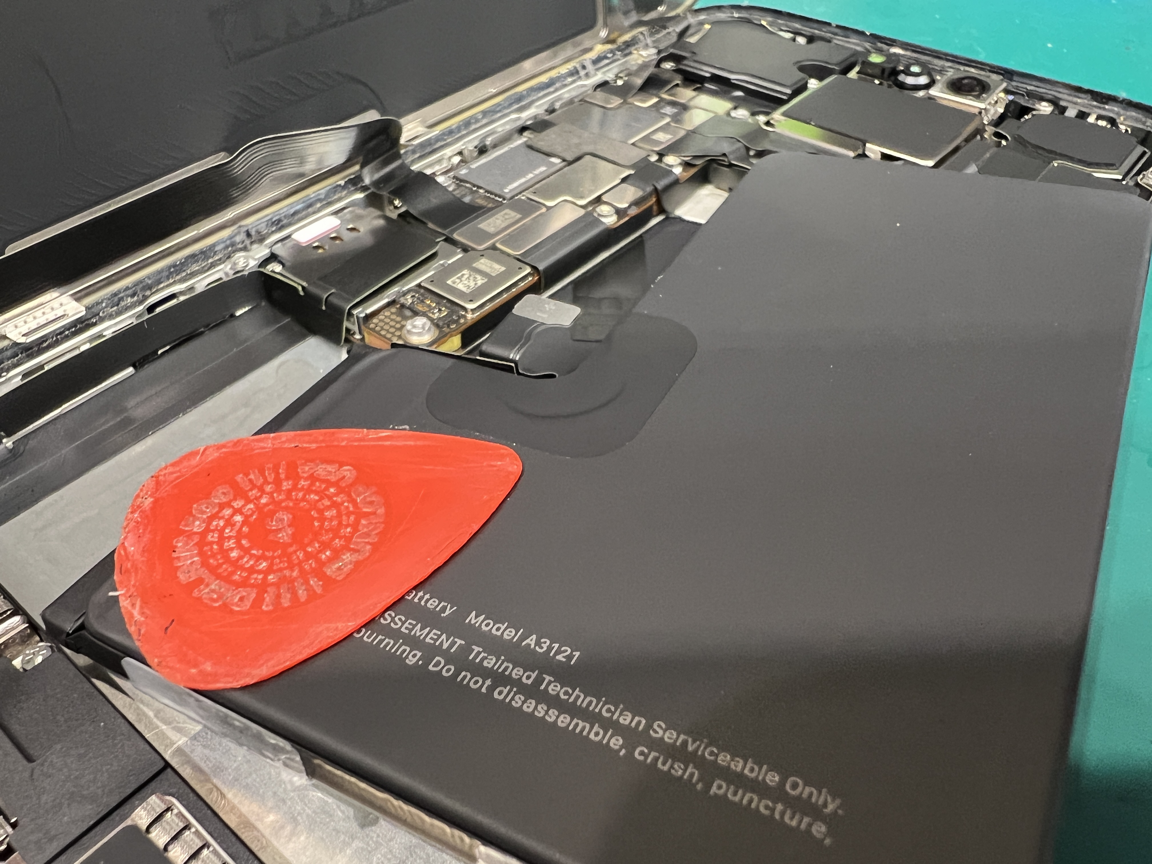 iPhone15ProMax バッテリー劣化による交換修理事例