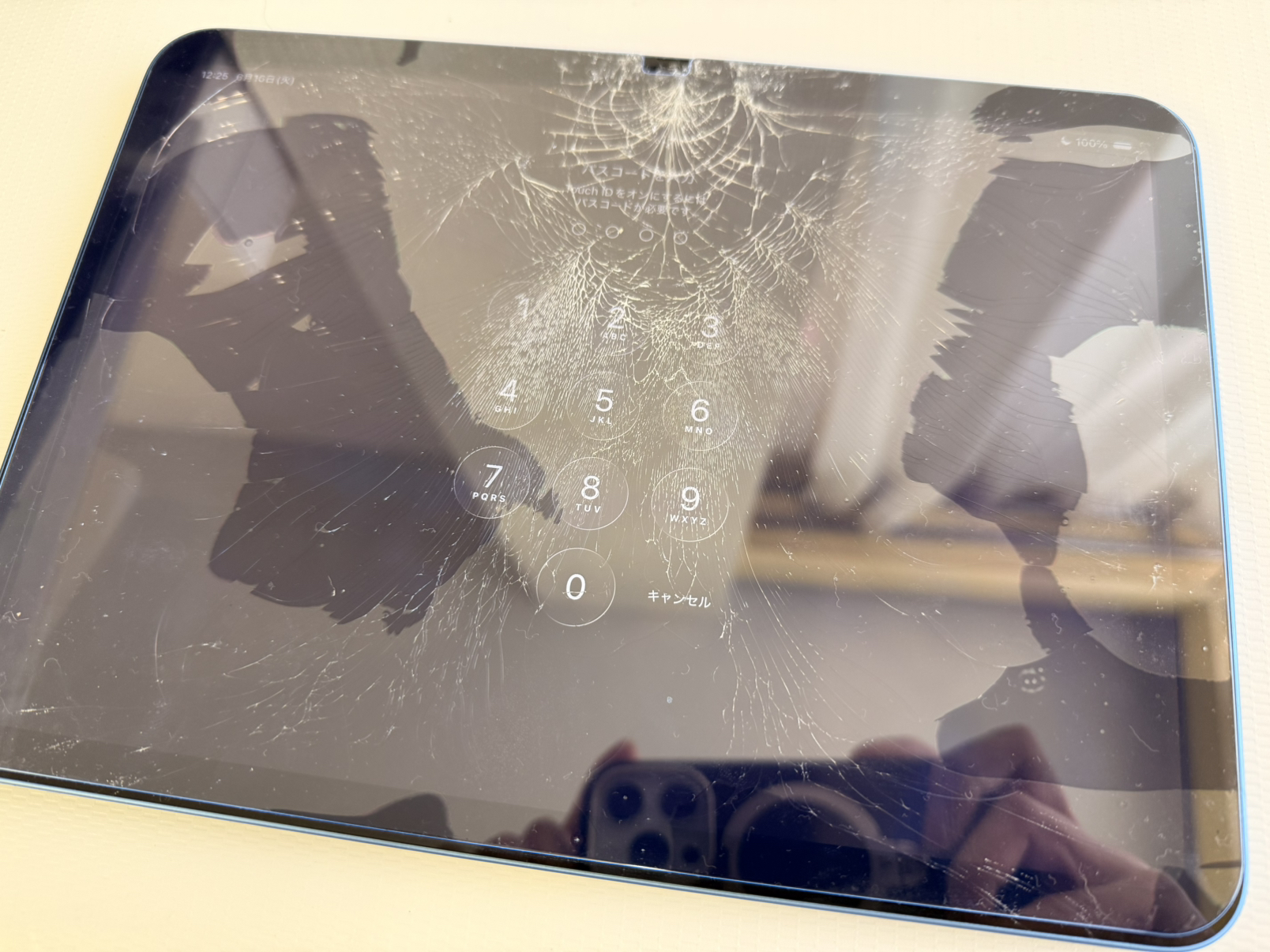 【中央林間店】iPad10のガラス割れ修理