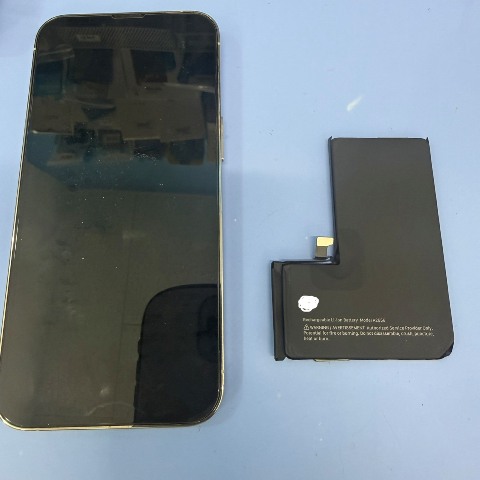 iPhone13Pro バッテリー交換