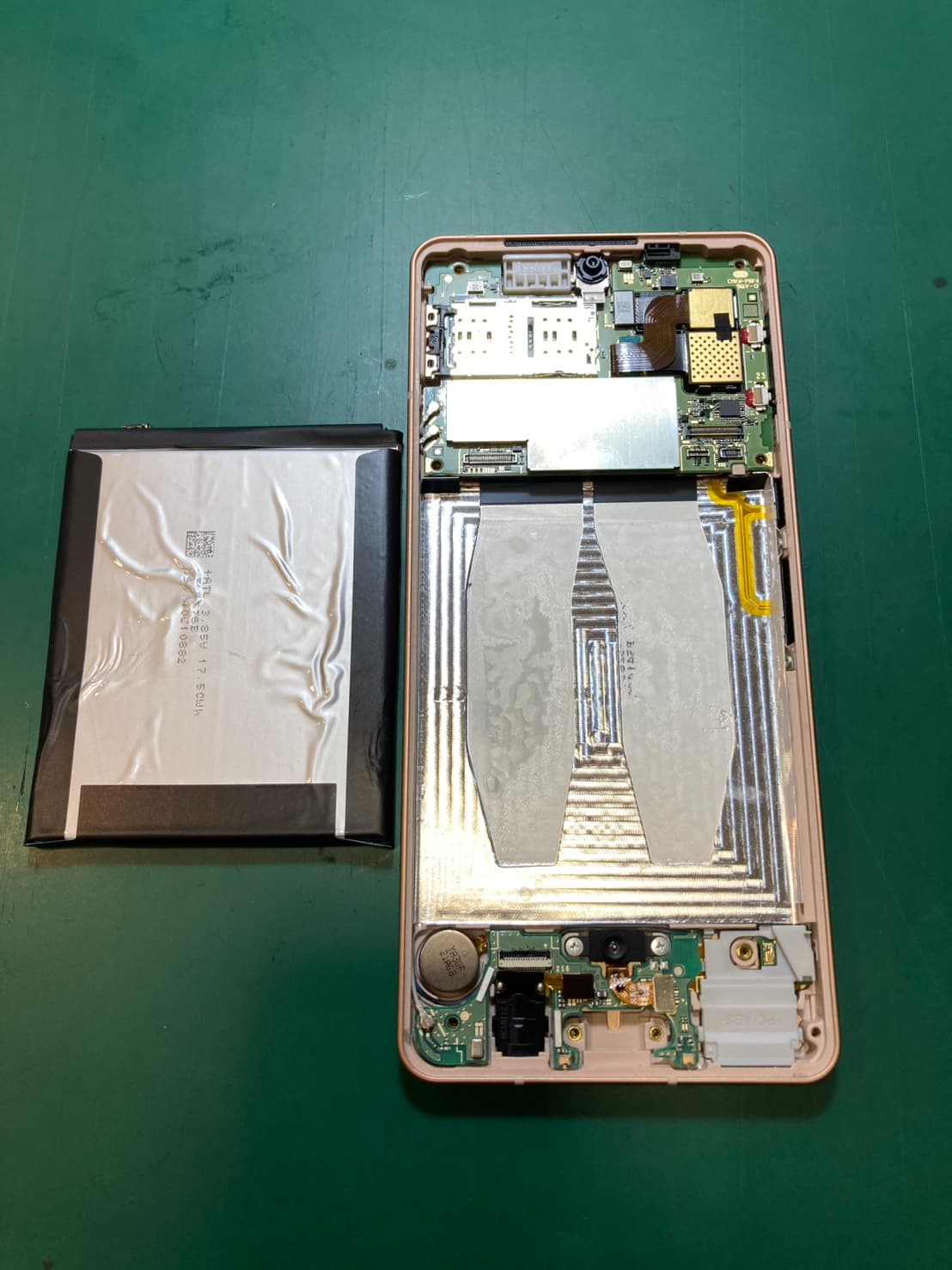 狭山市、川越市、入間市で AQUOS sense6 のバッテリー交換ならスマホ修理工房新狭山店で！