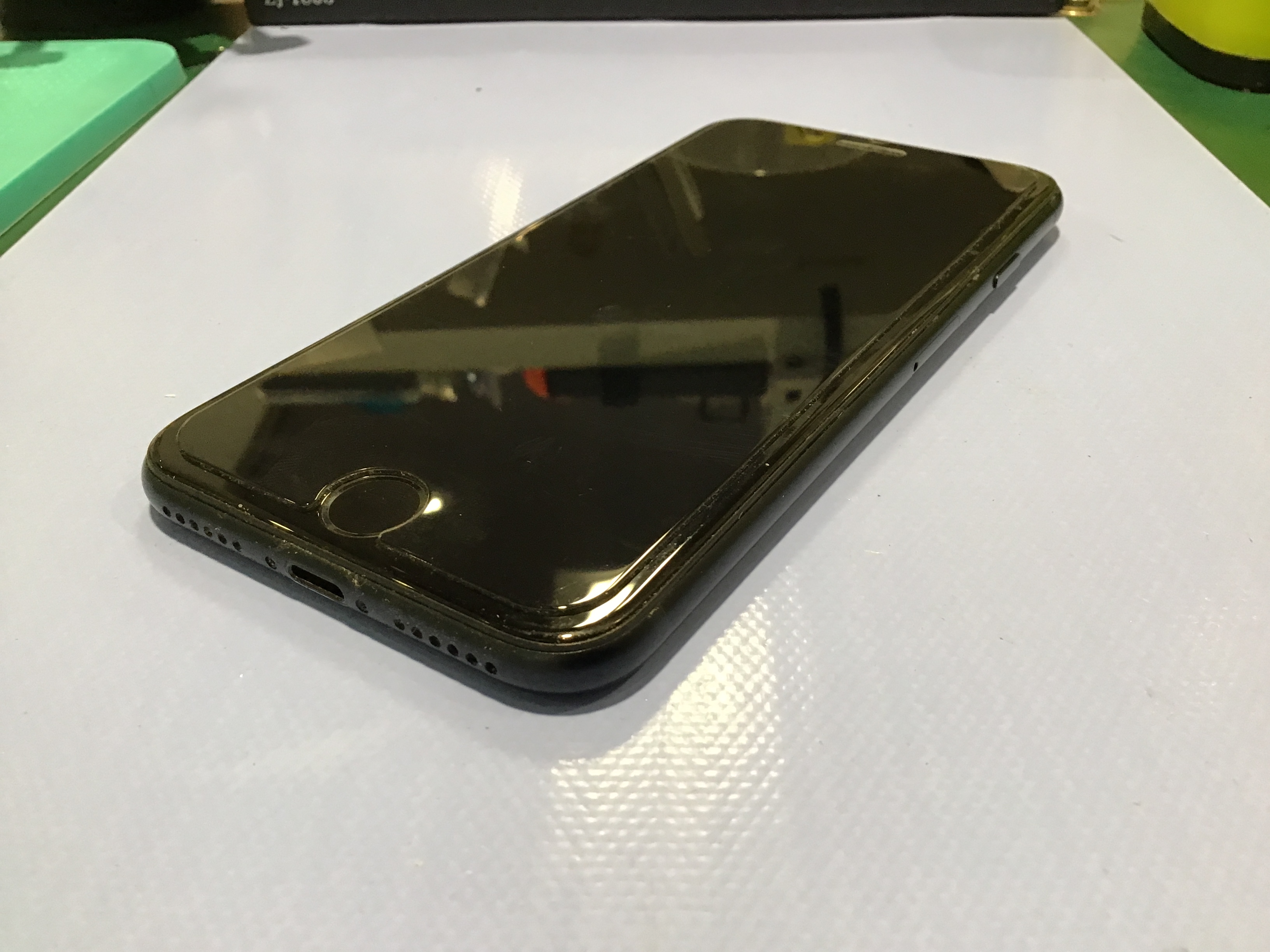 iPhoneSE3バッテリー交換ならデータをそのまま・最短即日修理のスマホ修理工房秋津店にご相談ください！