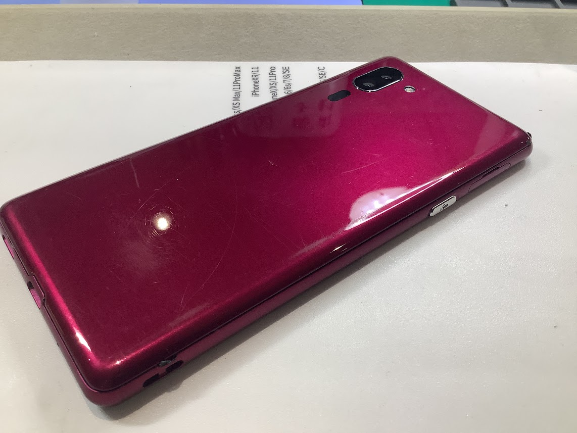 シンプルスマホ5のバッテリー交換ならデータをそのまま・最短即日修理のスマホ修理工房西八王子店へ