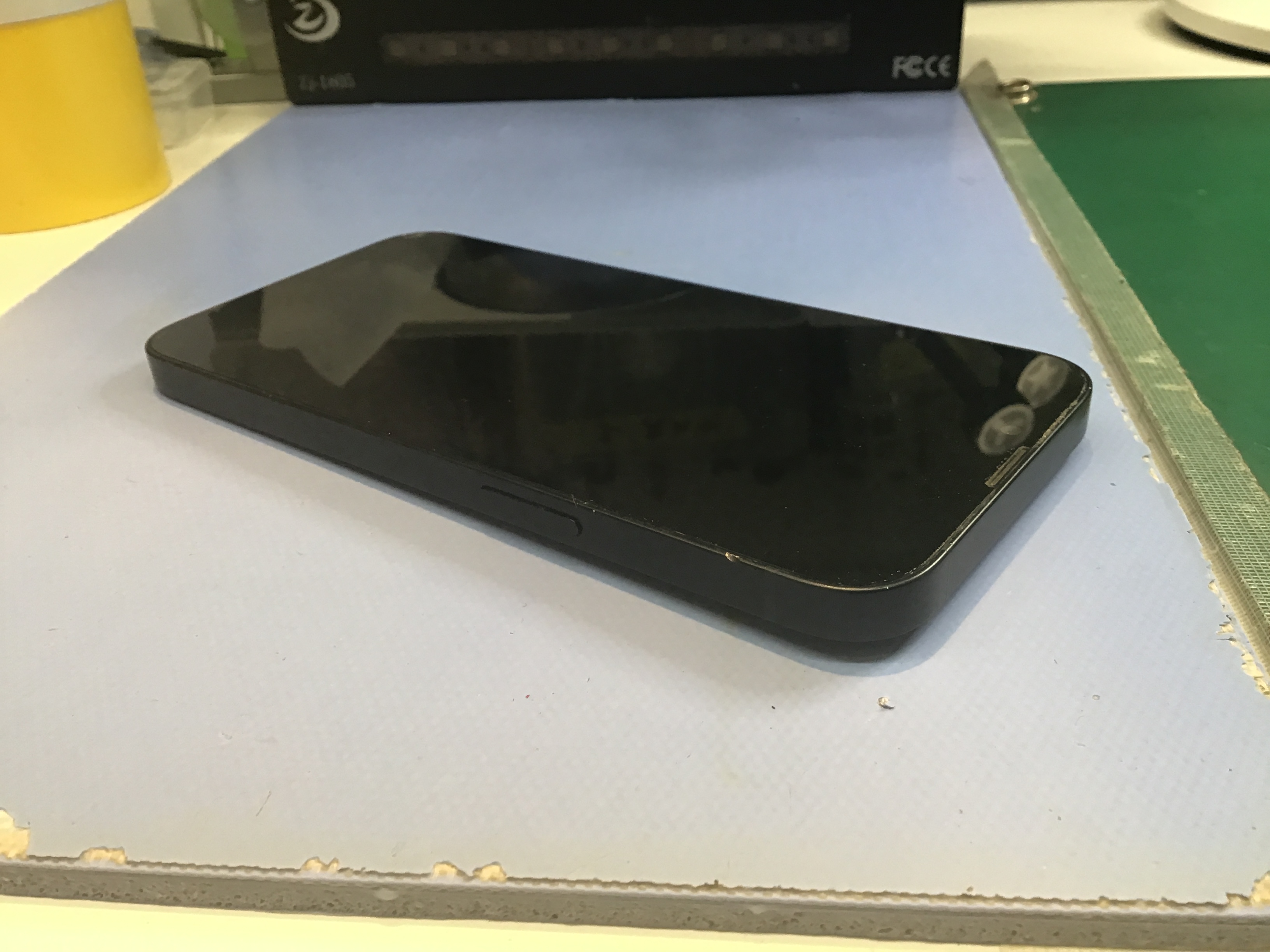 【iPhone/Android】スマホのバッテリー減りが早い？今すぐできる3つの長持ち設定！