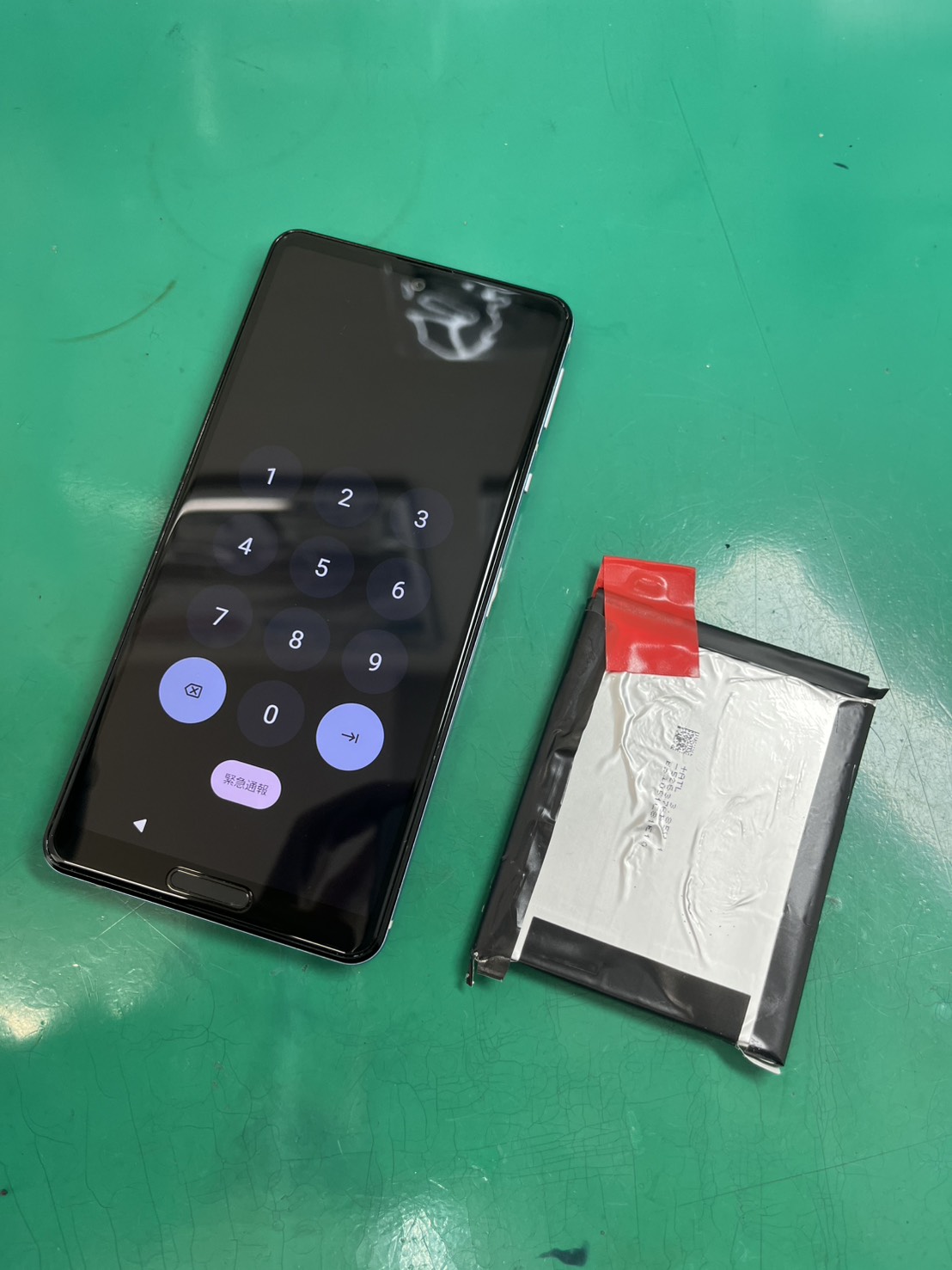 AQUOSもお任せください！！AQUOS Sense5G(アクオス)バッテリー交換【スマホ修理工房大井町店】