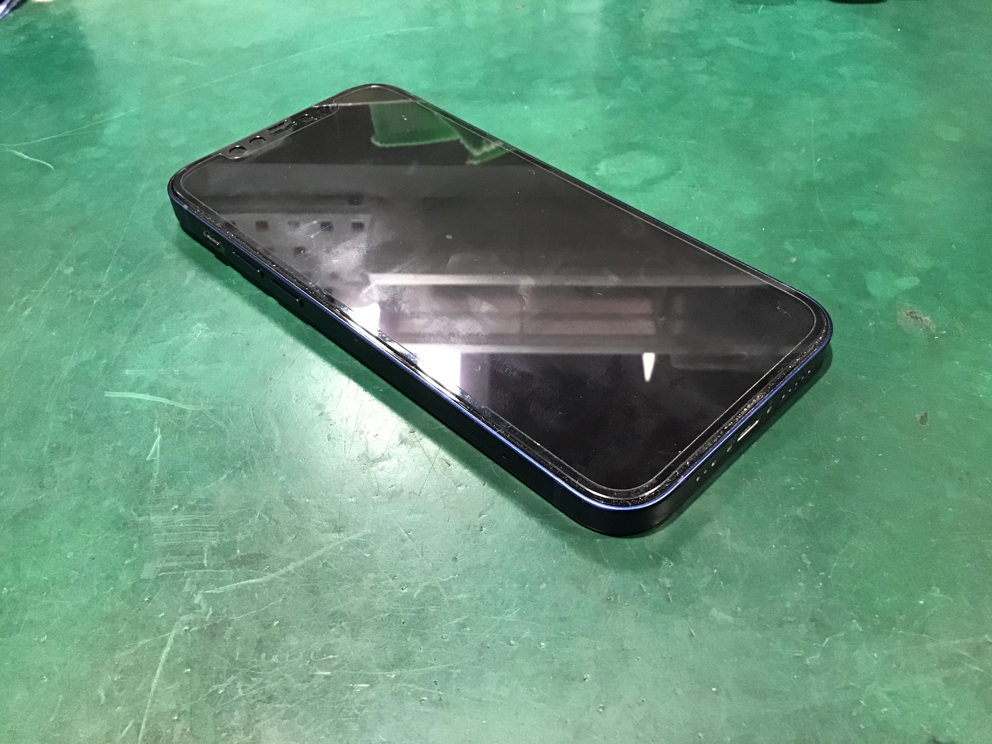 iPhone12ならデータをそのまま・最短即日修理のスマホ修理工房秋津店にご相談ください！