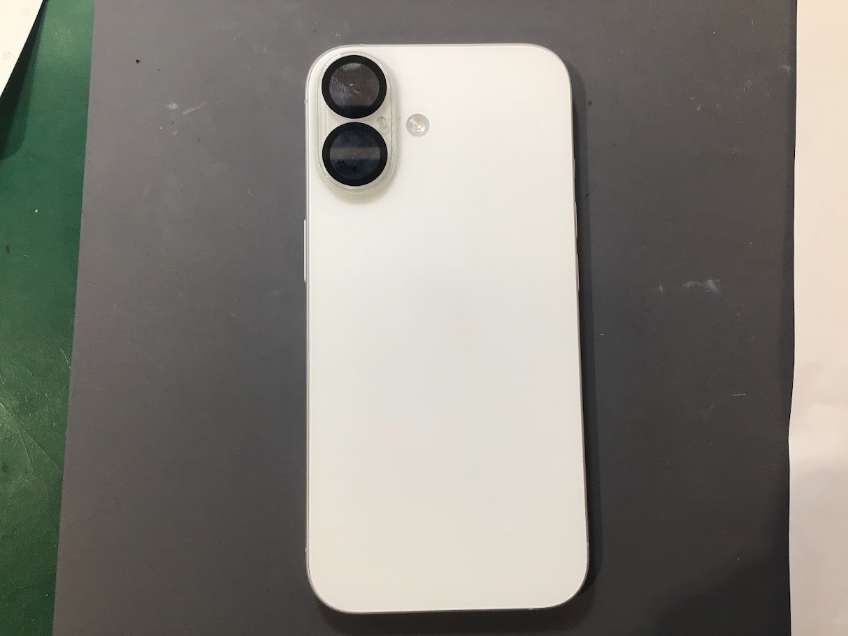 iPhone16のバックパネル交換ならデータそのまま修理可能なスマホ修理工房セレオ甲府店へ！