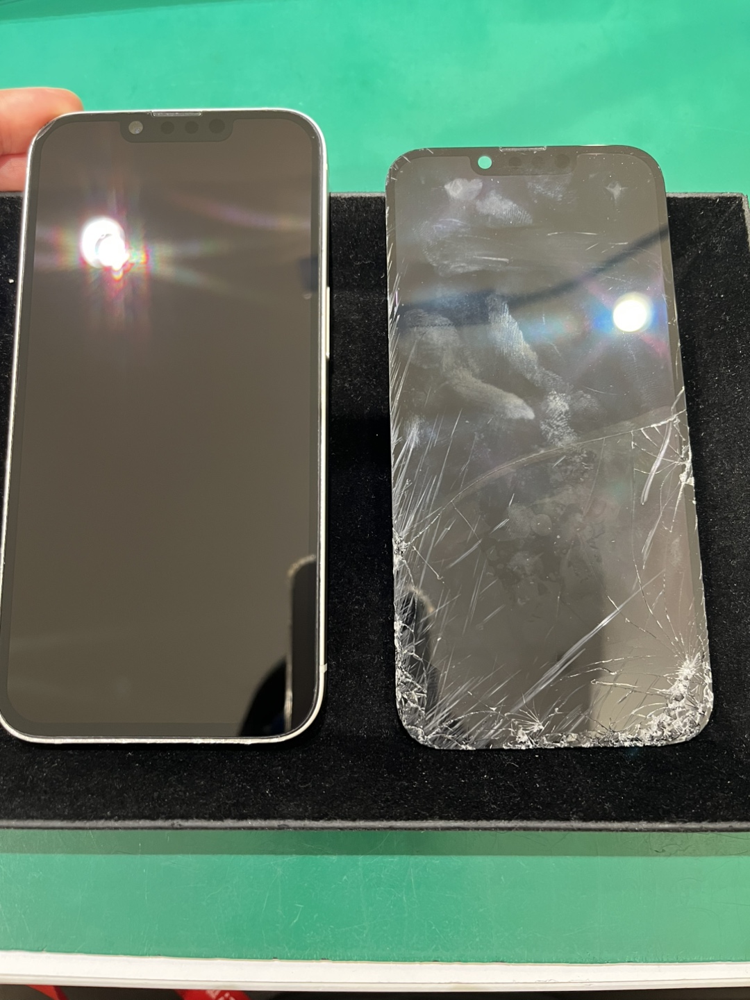 iPhone 14（アイフォン フォーティーン）の画面割れ
