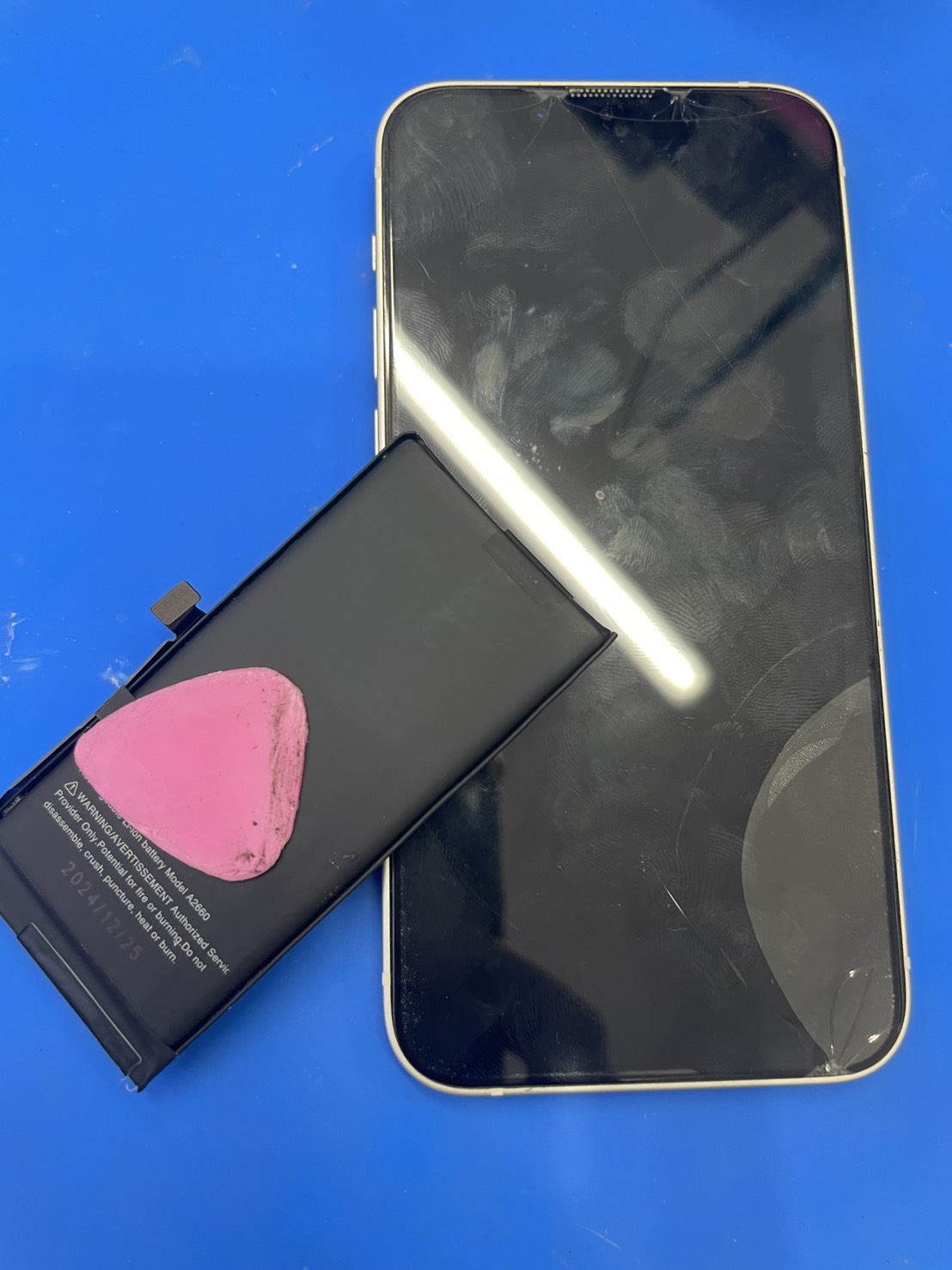 iPhone13miniのバッテリー交換の修理を承りました-スマホ修理工房和光市駅北口店-