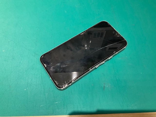 狭山市、川越市、入間市で Google Pixel8aの画面交換修理ならスマホ修理工房新狭山店で！