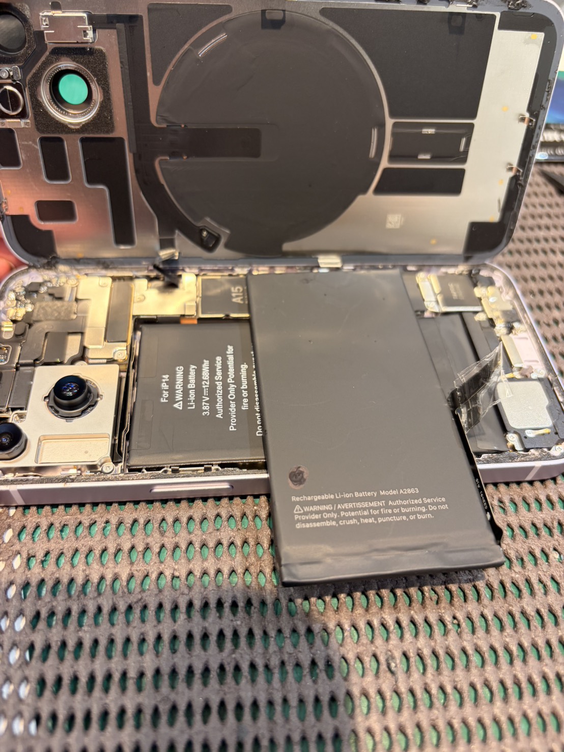 iPhone14のバッテリー交換を行いました(^^♪　-スマホ修理工房浦和パルコ店-