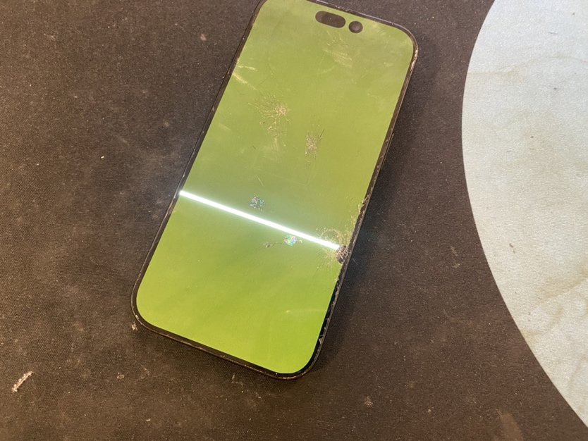 iPhone 16 Pro！画面交換ご対応しております！