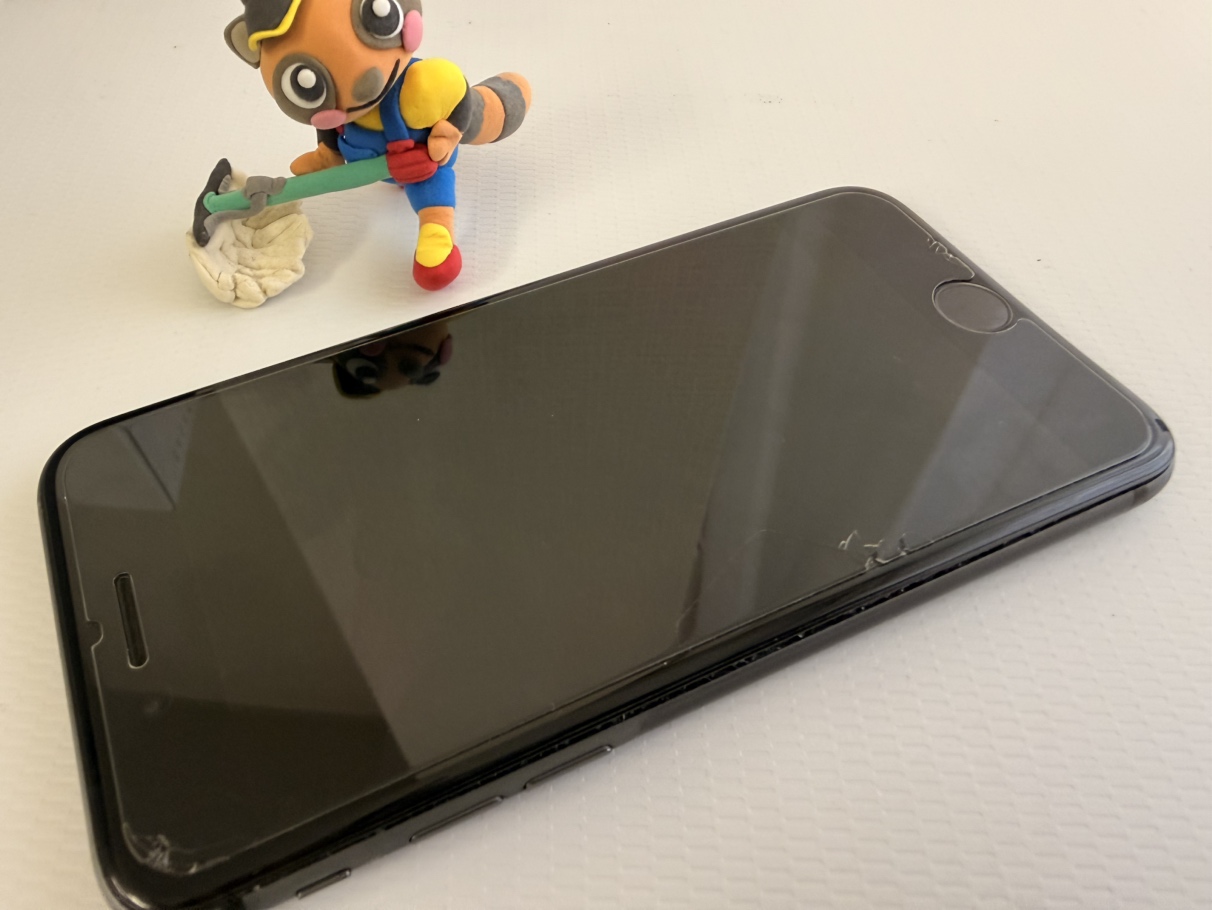 【大和市】中央林間店でiPhone 8の膨張したバッテリーを交換しました！