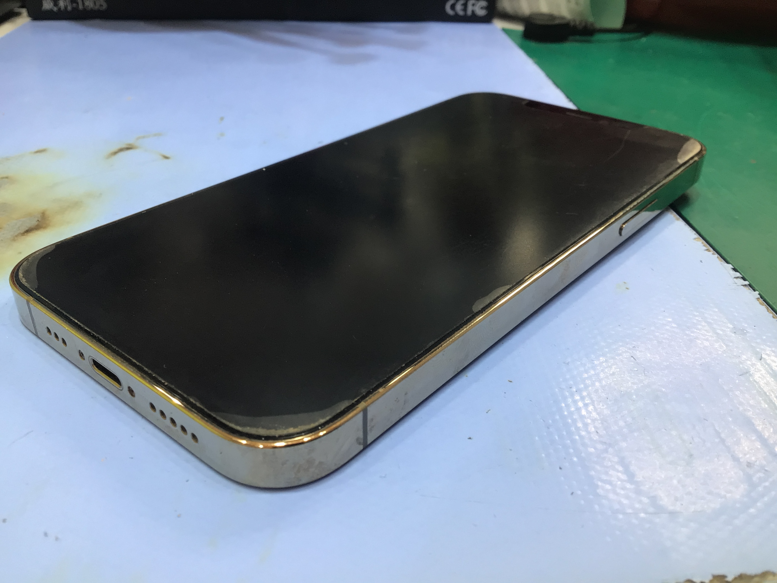 イーアス高尾】iPhone12Proのバッテリー交換（データそのまま