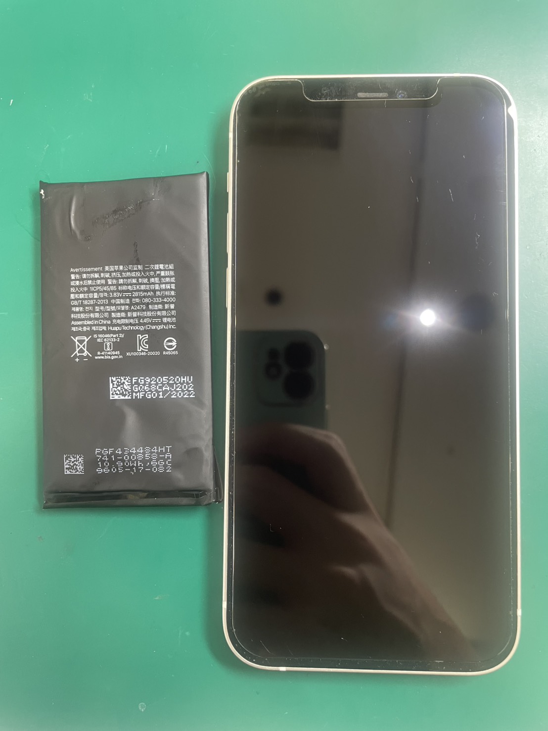 iPhone12　バッテリー交換を行いました。