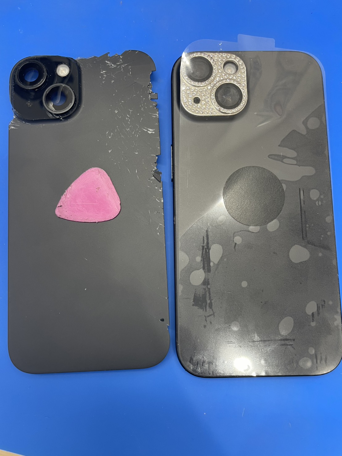 iPhone15のバックパネル交換の修理を承りました-スマホ修理工房和光駅前店-