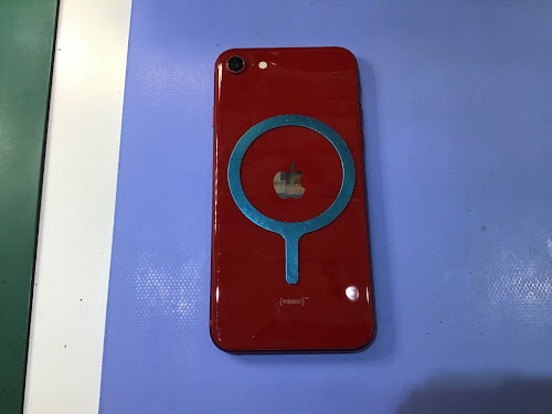 【iPhone SE3】「本体は全然元気なのに、電池だけが…」買い替えるのはもったいない！バッテリー交換で愛機を延命する話
