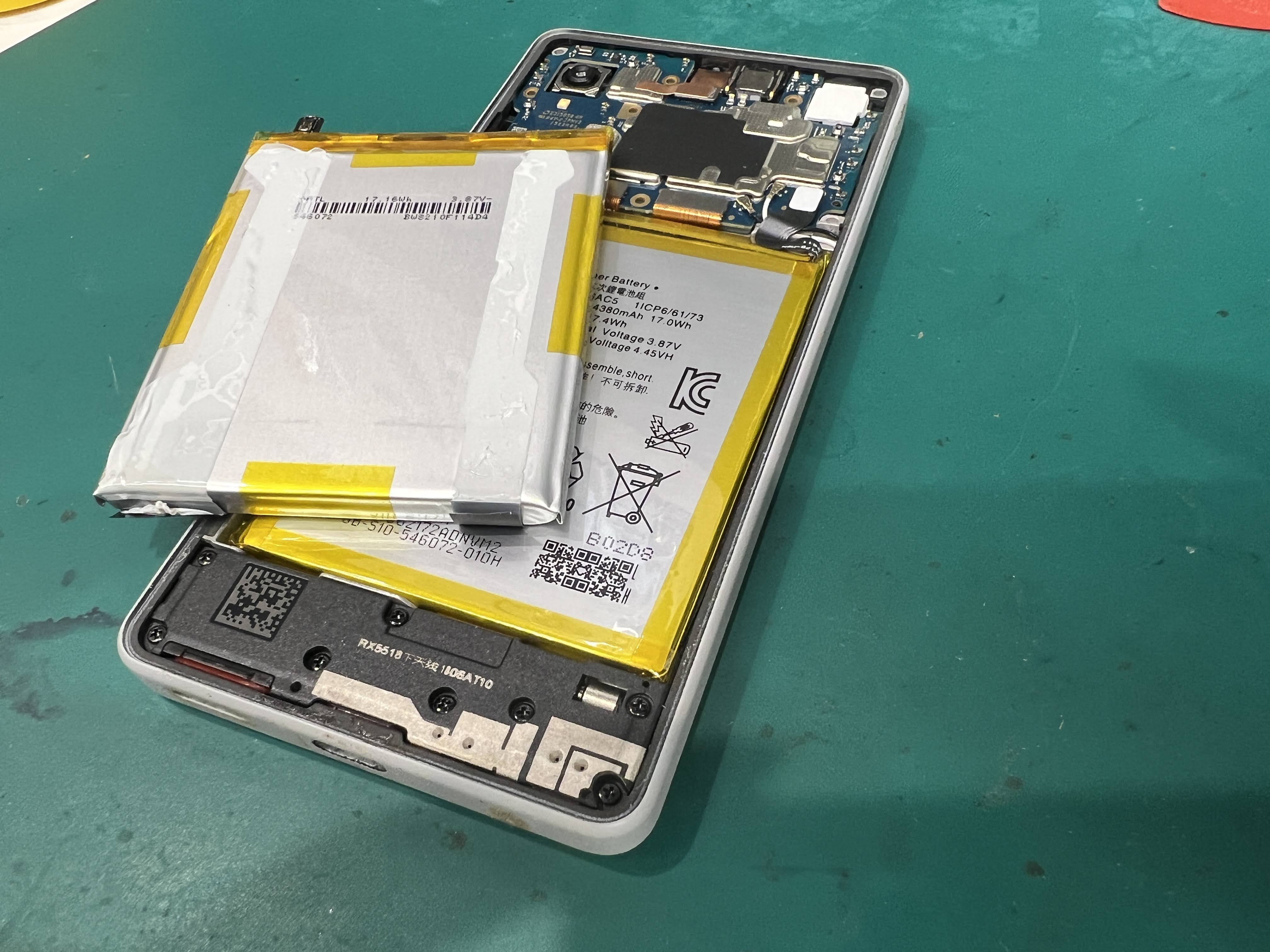 Xperia Ace III 4年使用でバッテリー持ちが悪化｜バッテリー交換修理事例