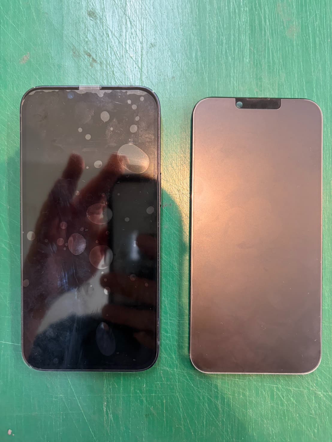 【iPhone 14】の画面パネル交換の修理を承りました-スマホ修理工房和光市駅北口店-