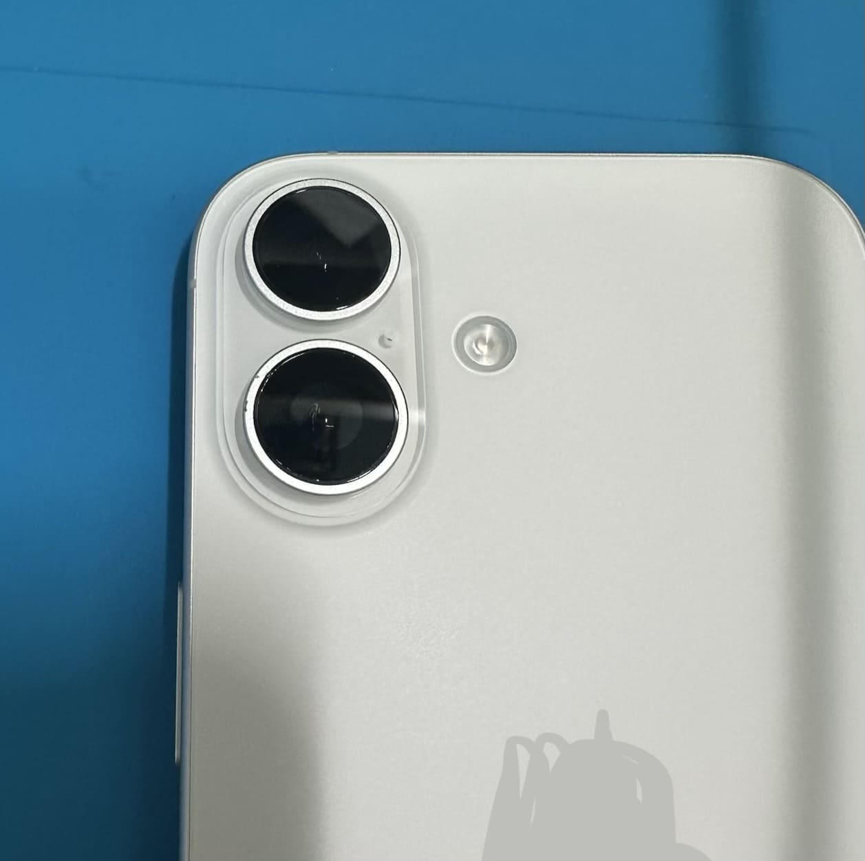 【iPhone17】カメラのガラスが割れたときは、スマホ修理工房カインズ前橋吉岡店へ！